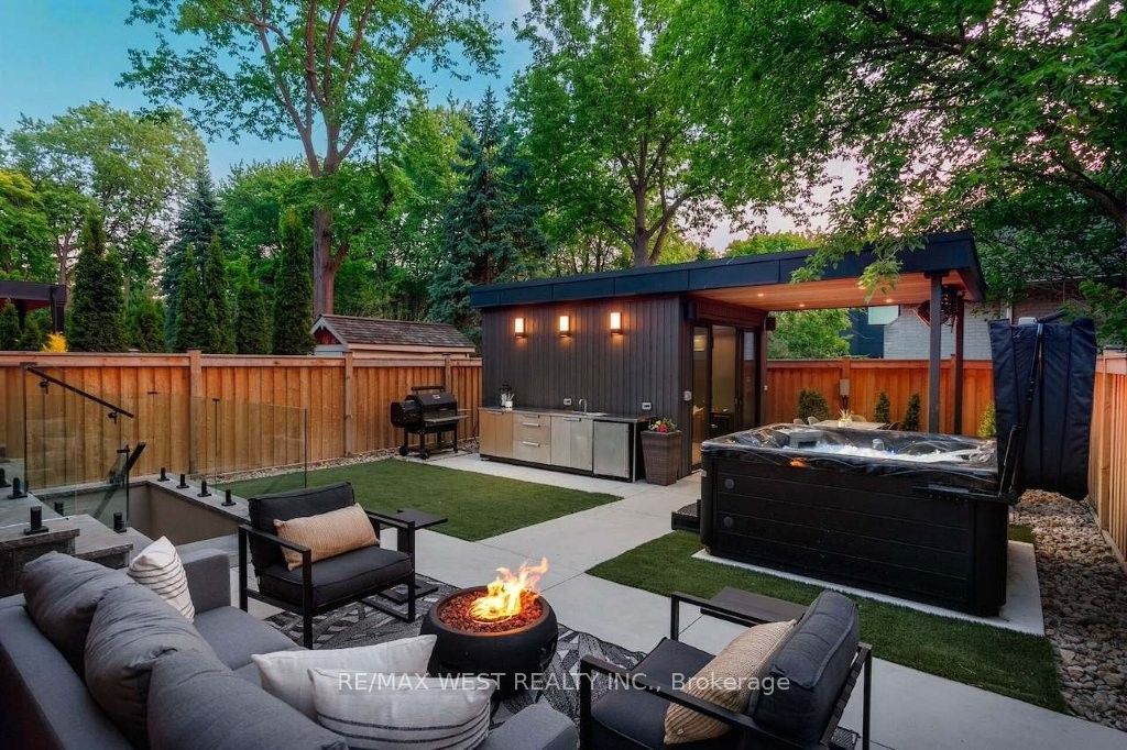 64 Thompson Avenue Property Photo 48