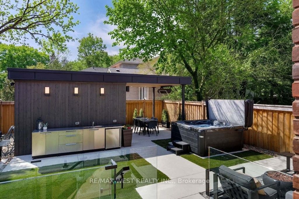 64 Thompson Avenue Property Photo 49