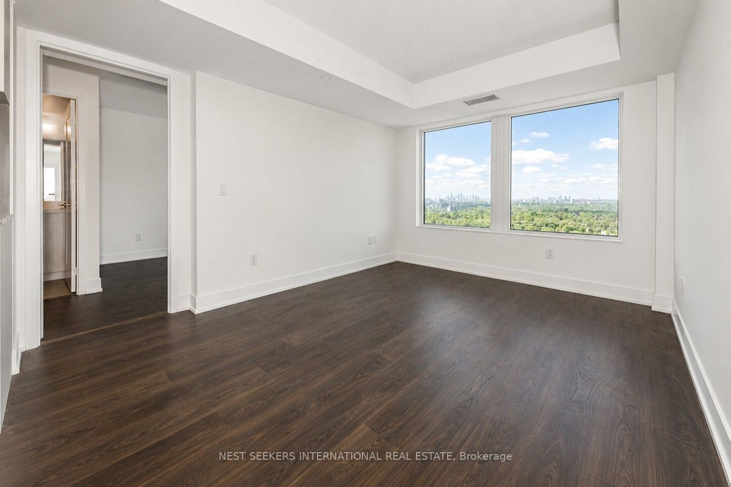 10 Eva Road 2304 Property Photo 12