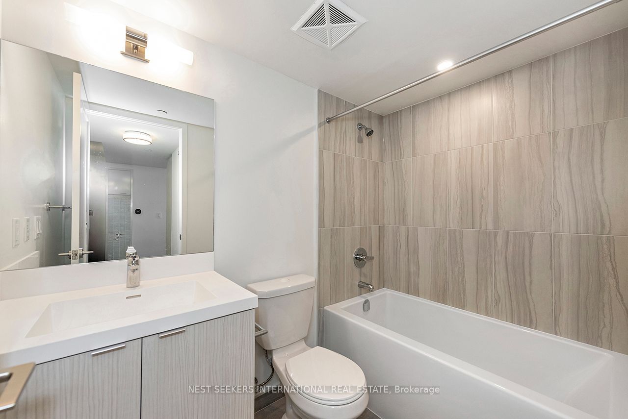 10 Eva Road 2304 Property Photo 25