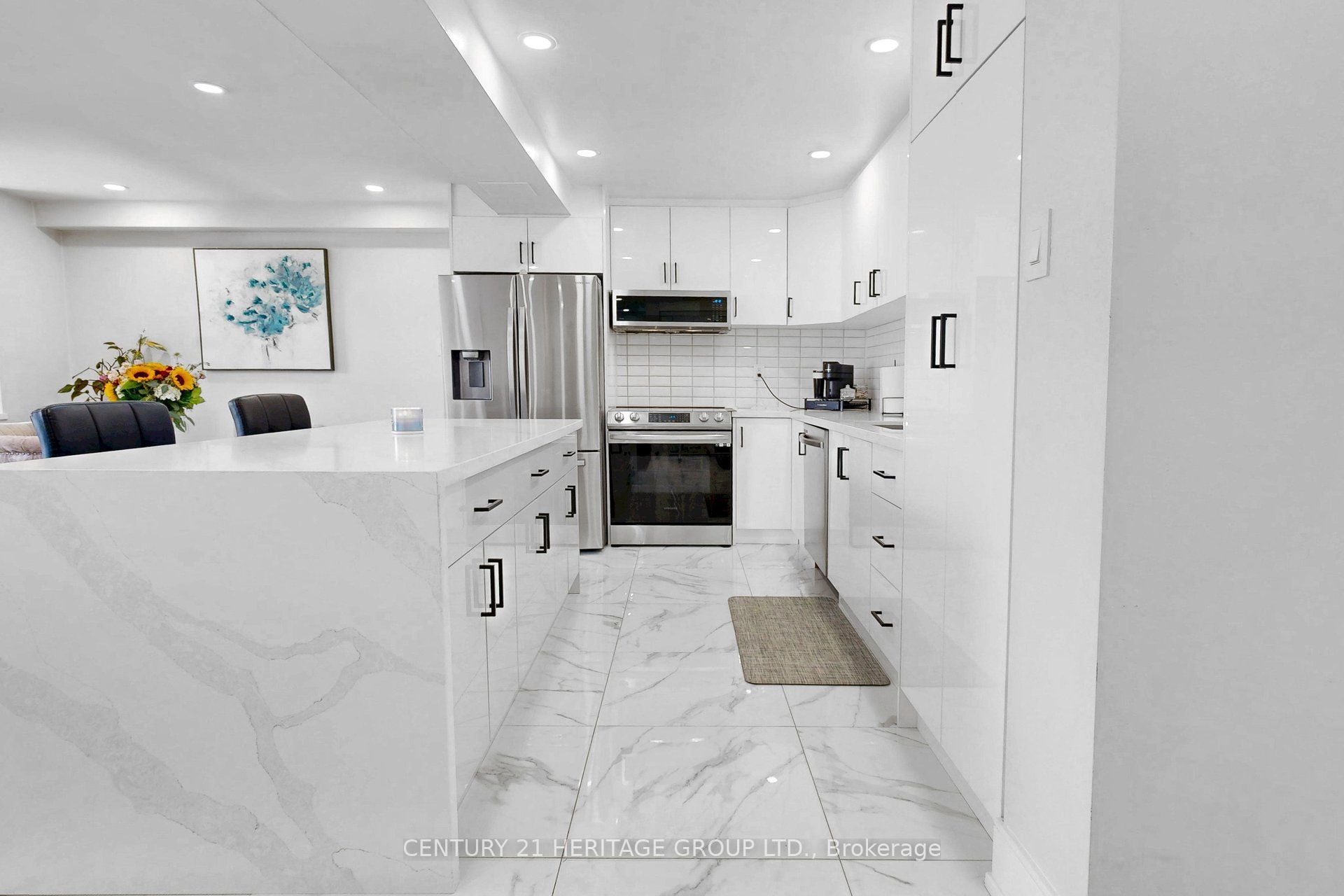 2835 Islington Avenue 206 Property Photo 6