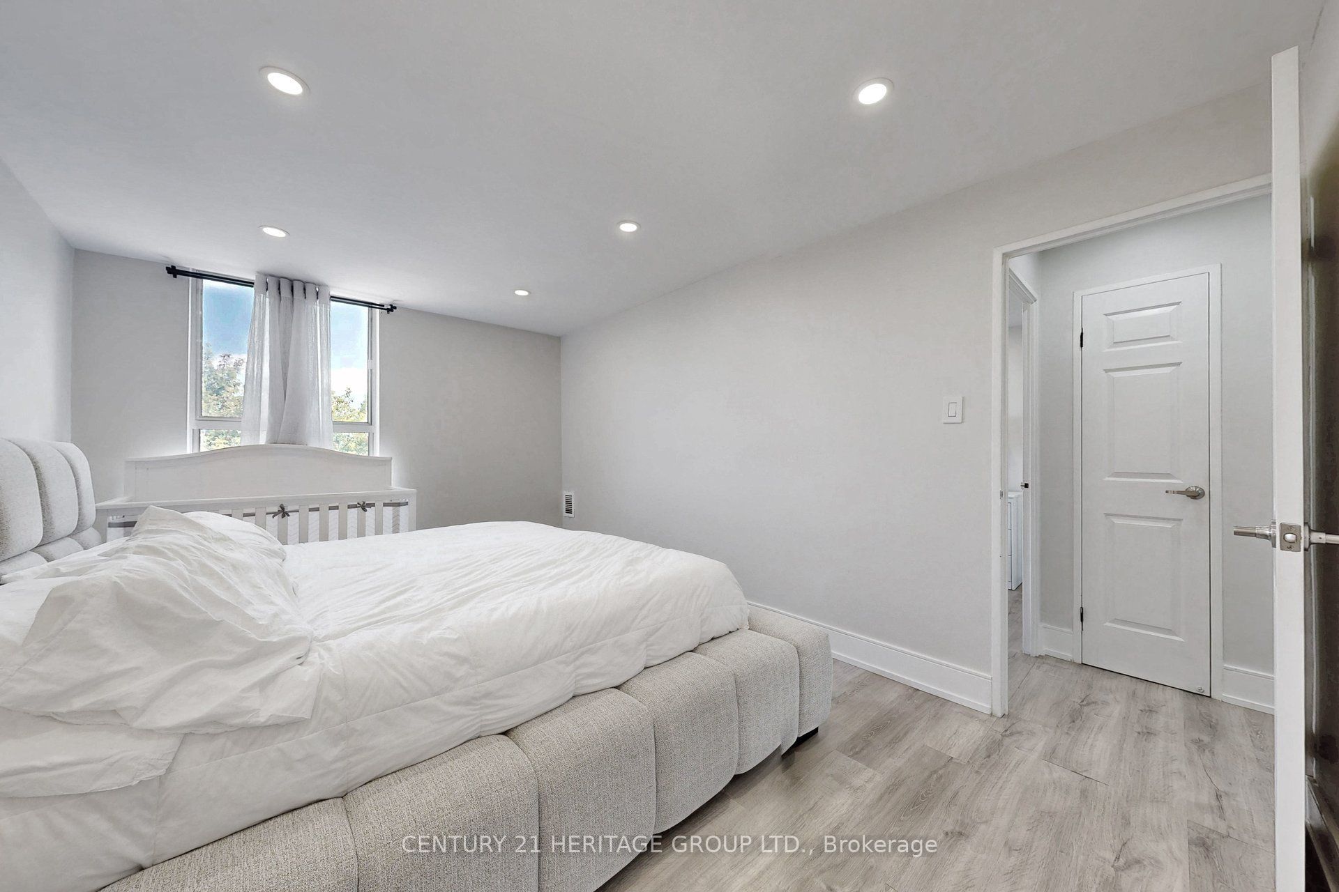 2835 Islington Avenue 206 Property Photo 25