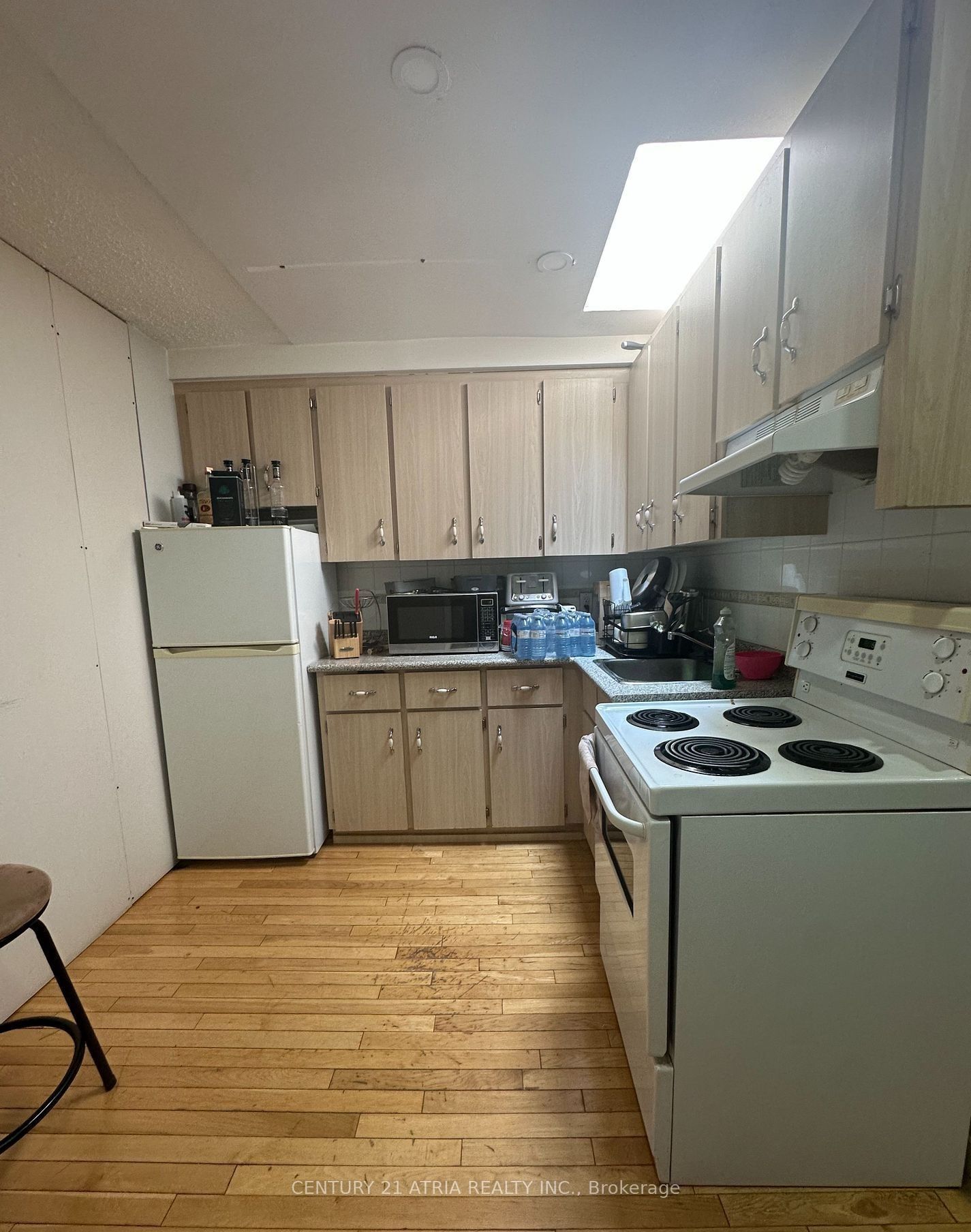 1085 Weston Road Property Photo 10