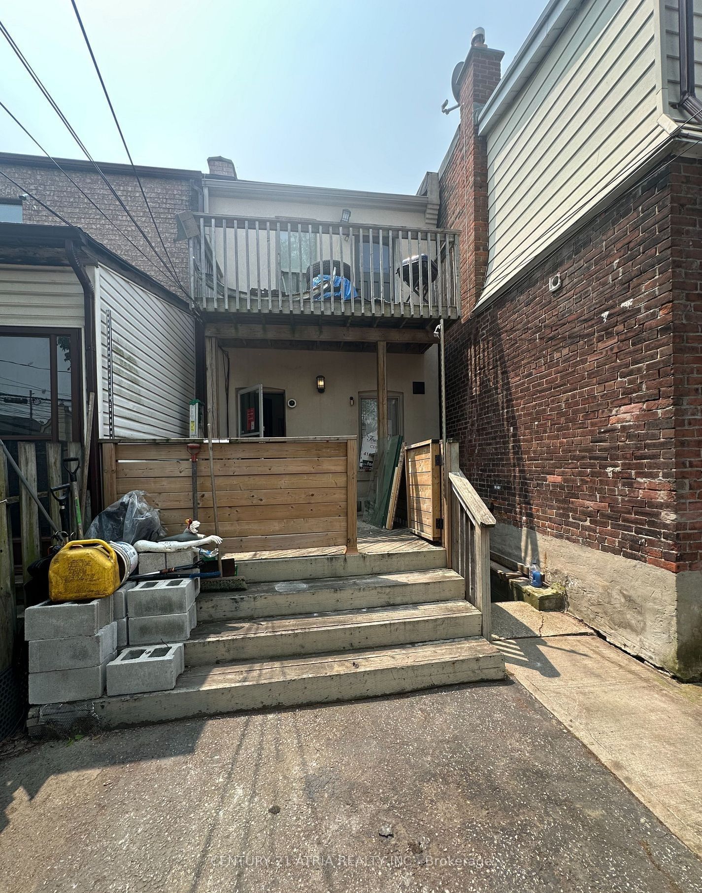 1085 Weston Road Property Photo 16