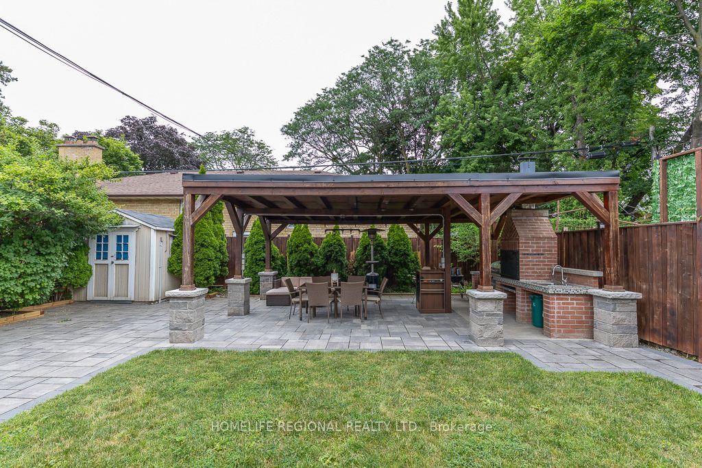 128 The Westway Property Photo 2