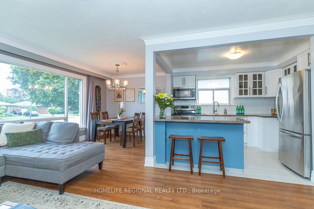 128 The Westway Property Photo 7