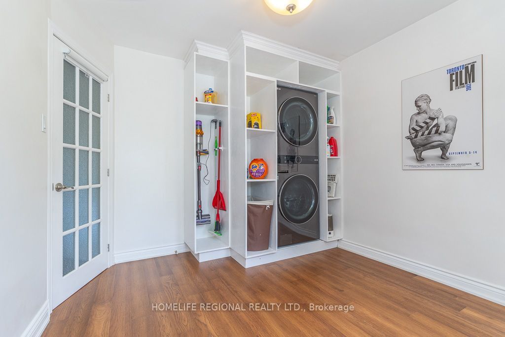 128 The Westway Property Photo 23