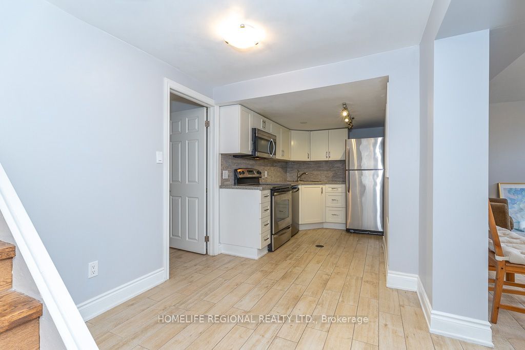 128 The Westway Property Photo 27