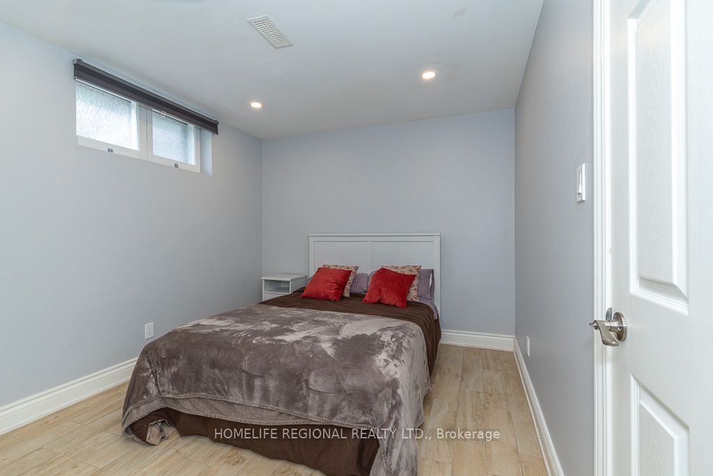 128 The Westway Property Photo 32
