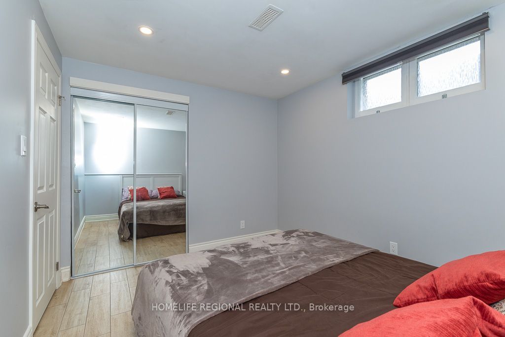 128 The Westway Property Photo 33