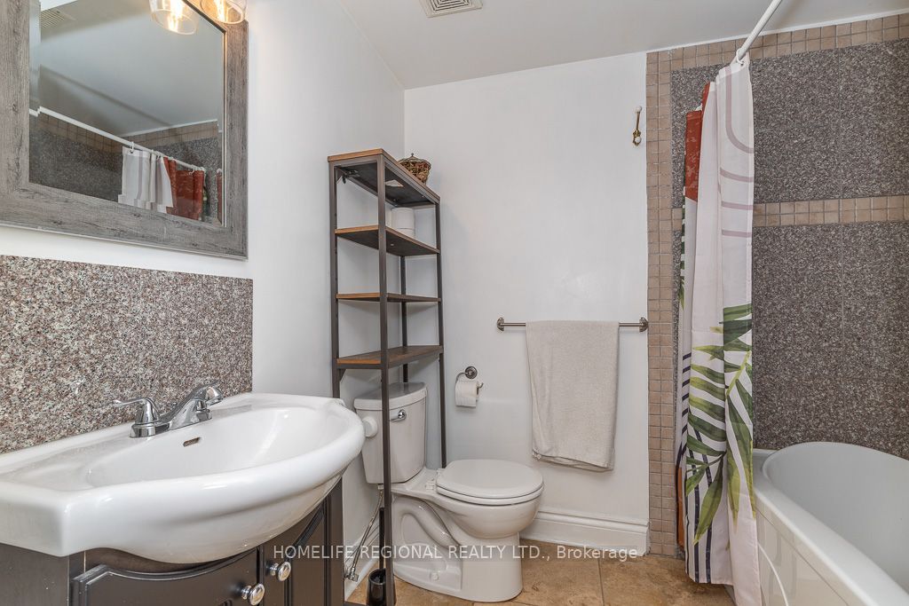 128 The Westway Property Photo 36