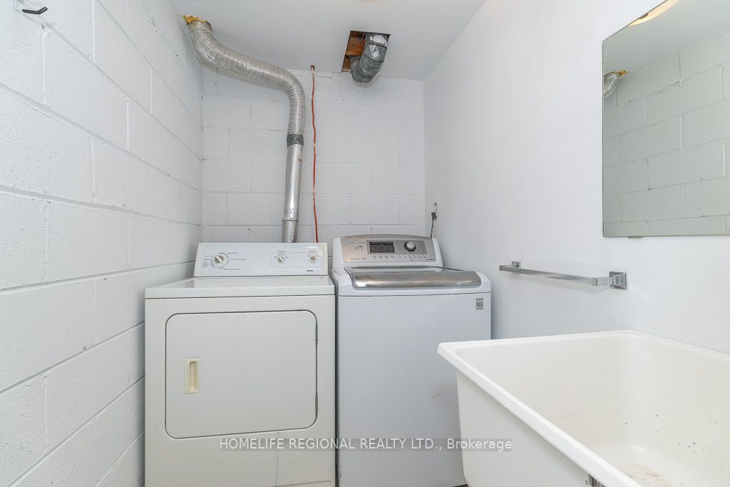 128 The Westway Property Photo 38