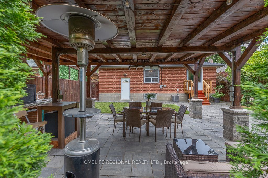 128 The Westway Property Photo 46