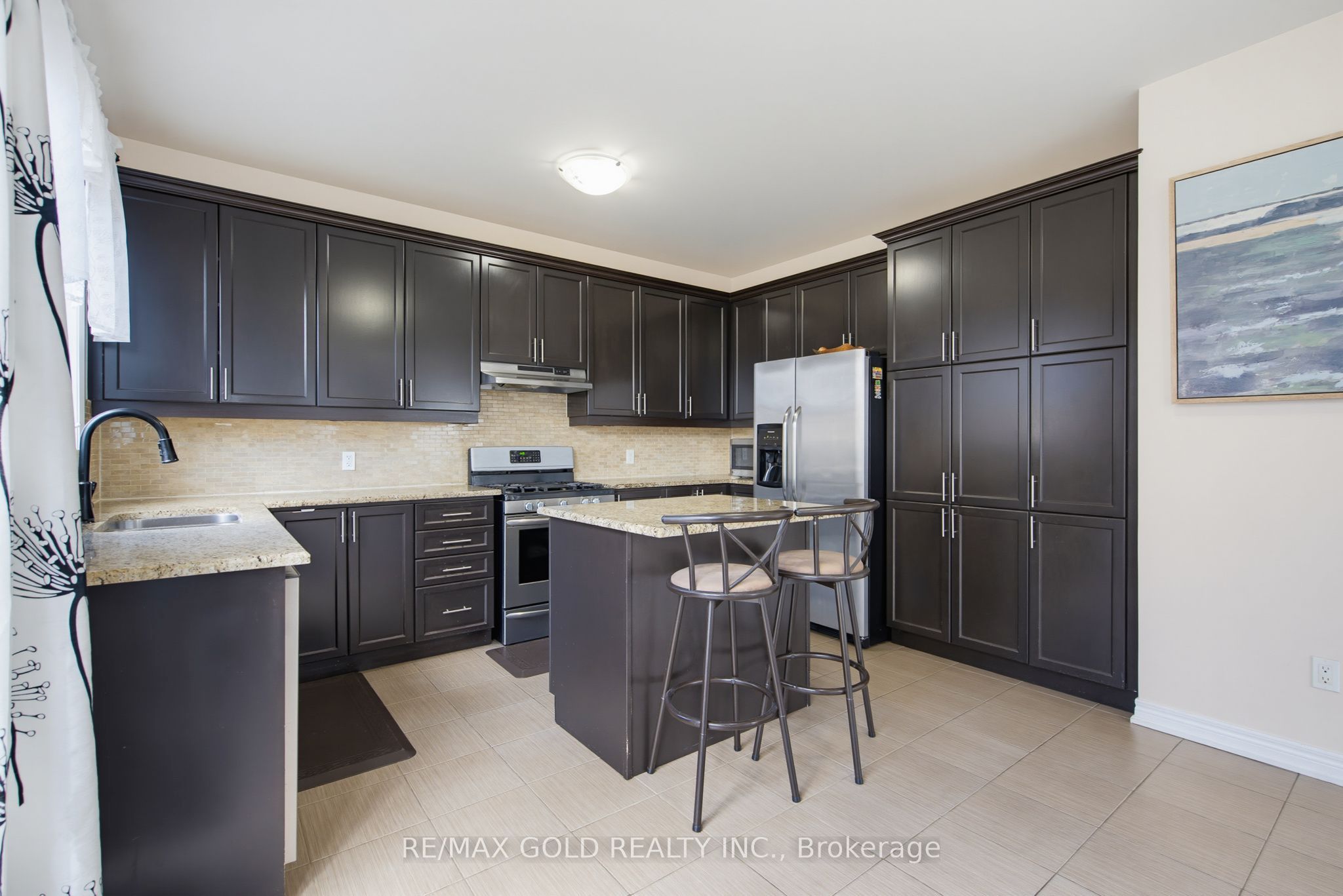8 Zelda Road Property Photo 8