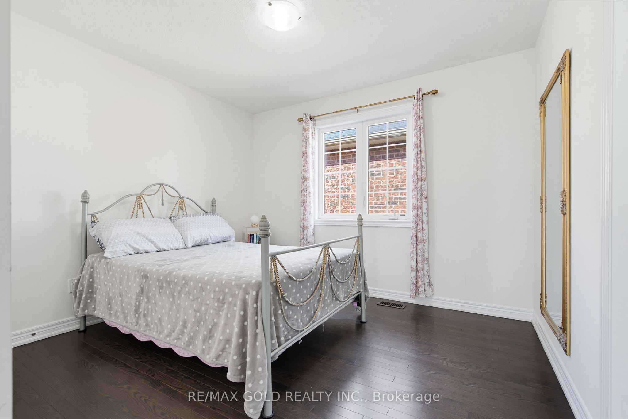 8 Zelda Road Property Photo 19