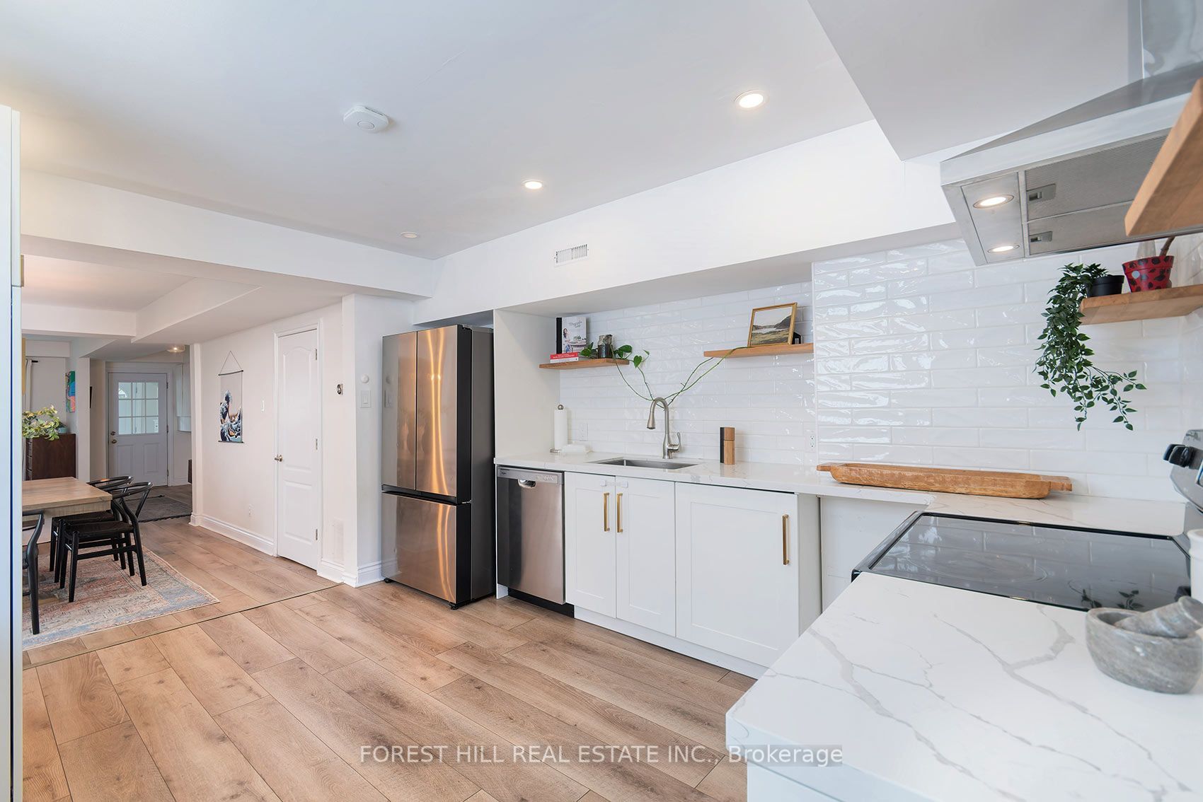 55 Vanevery Street Property Photo 7