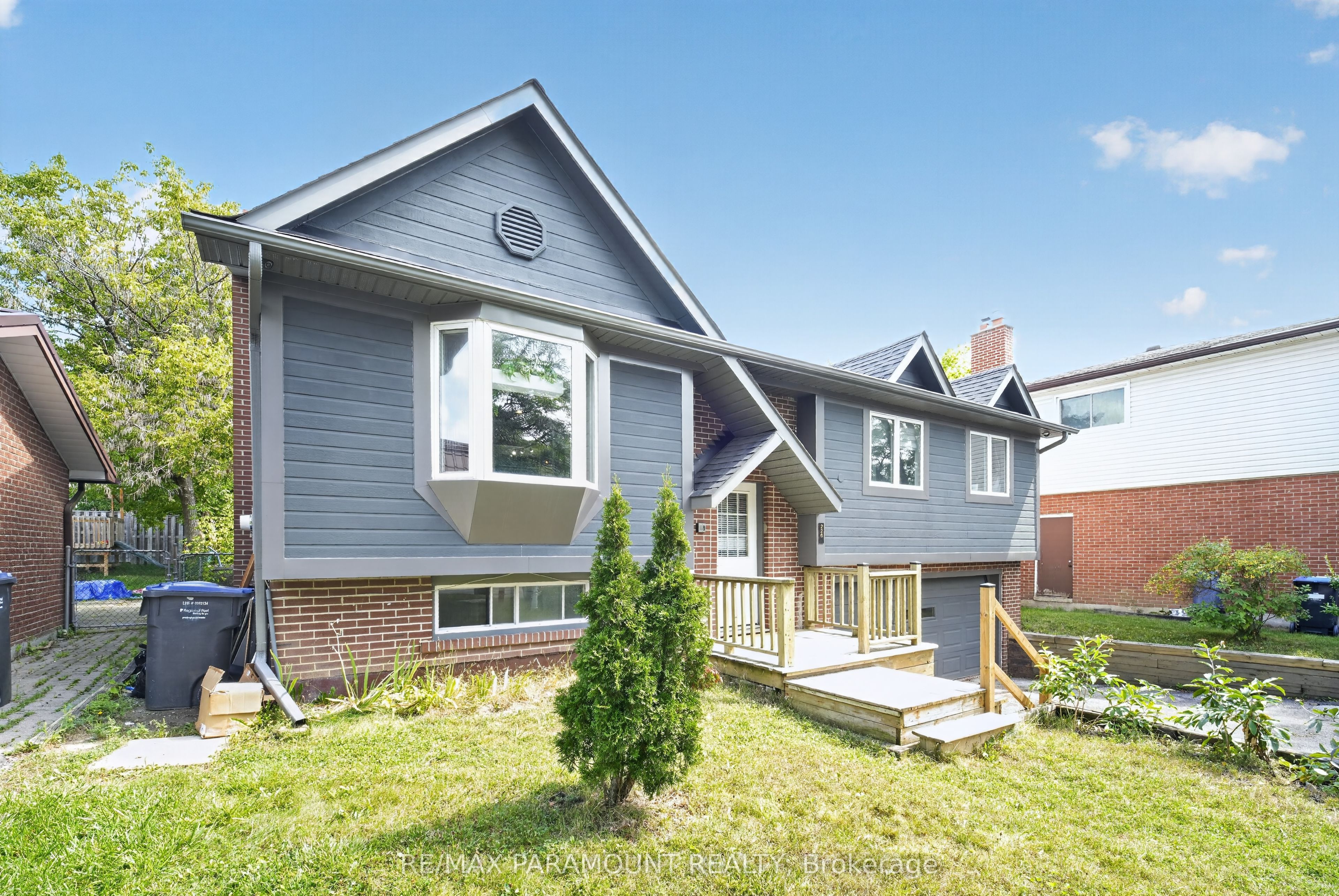 226 Rutherford Road N Property Photo 3