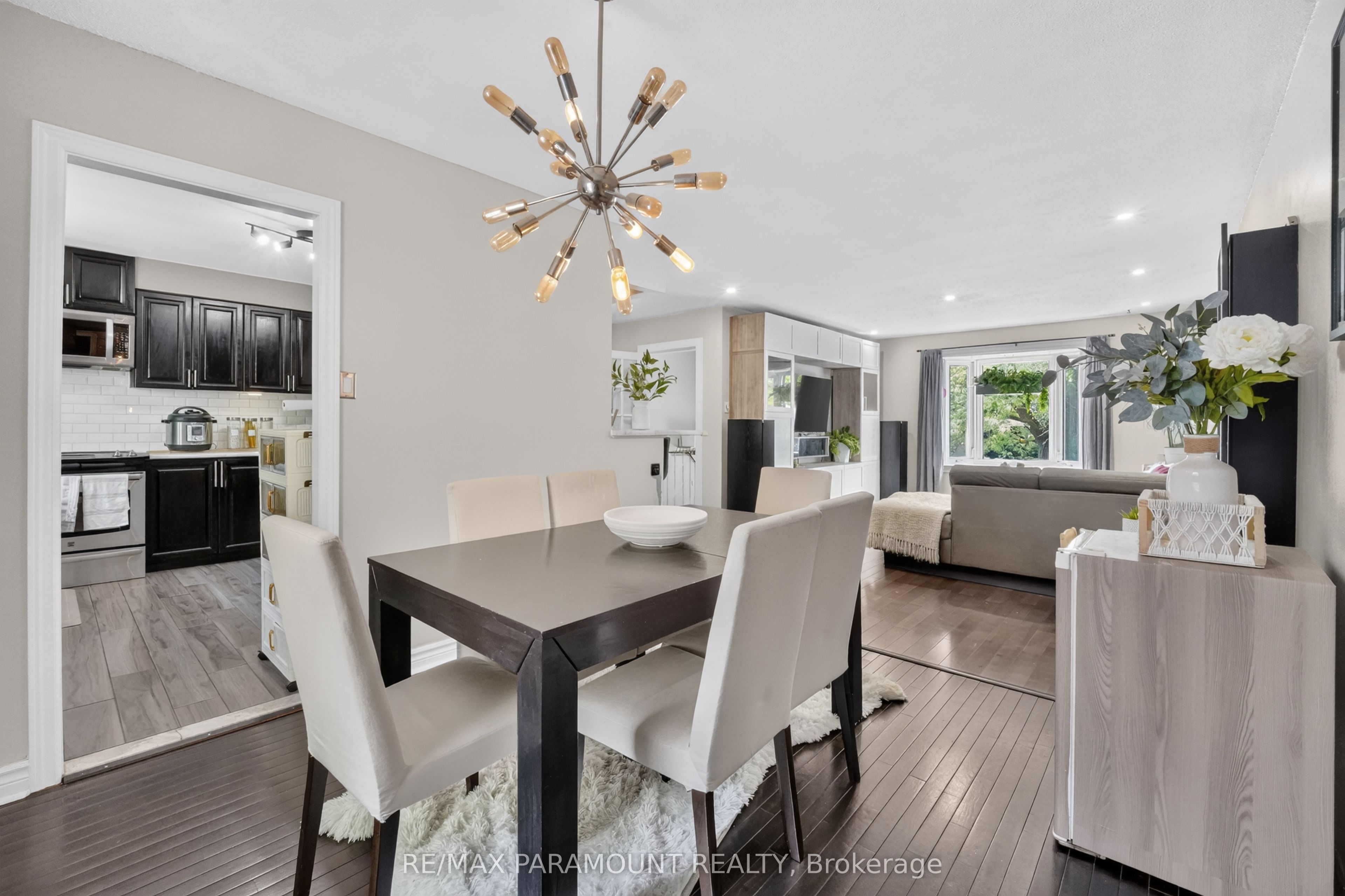 226 Rutherford Road N Property Photo 11