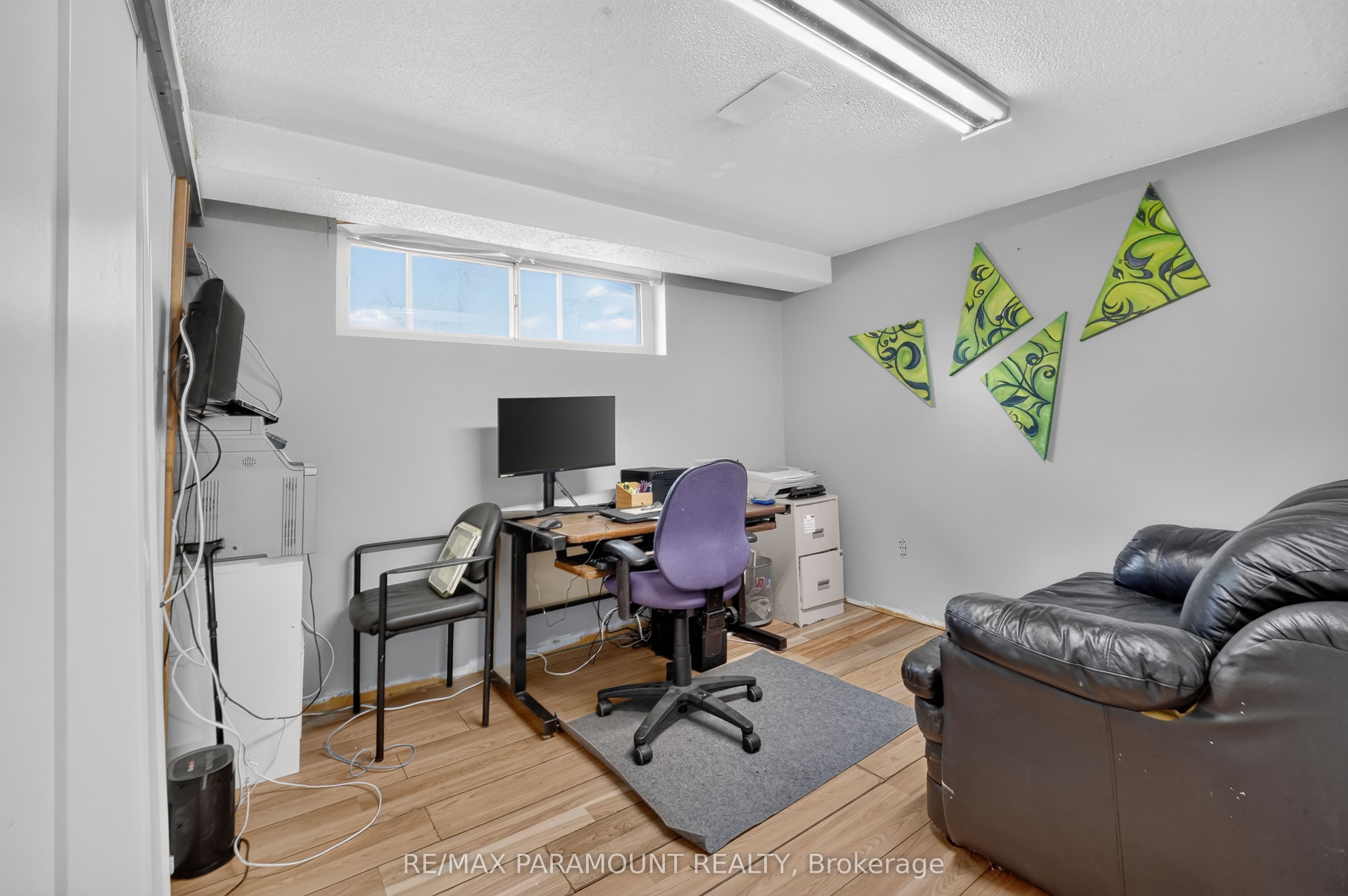 226 Rutherford Road N Property Photo 26
