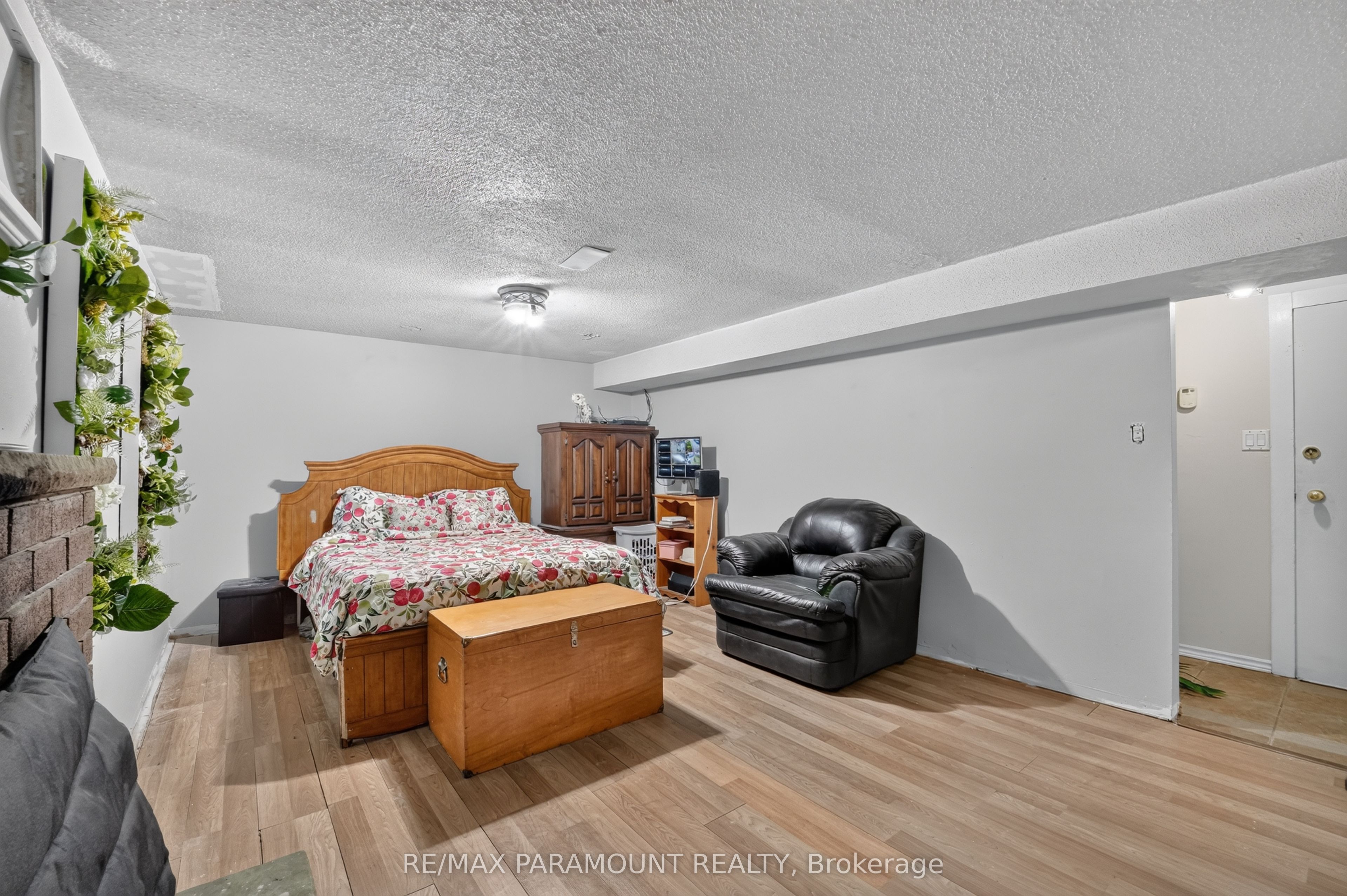 226 Rutherford Road N Property Photo 28