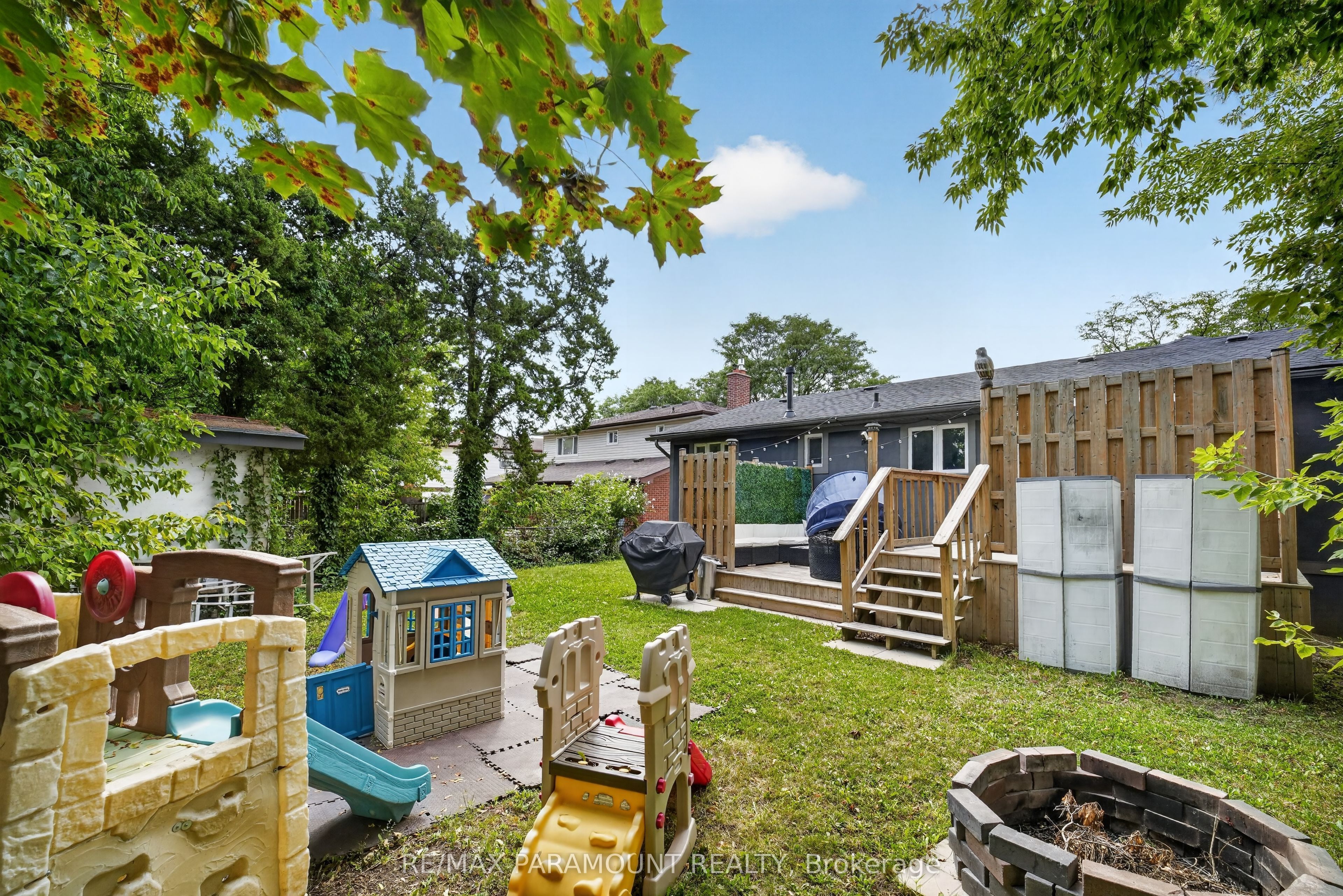 226 Rutherford Road N Property Photo 35