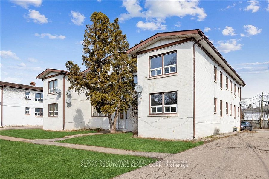 1031 Churchill Avenue E 7 Property Photo 2