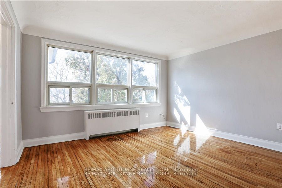 1031 Churchill Avenue E 7 Property Photo 7