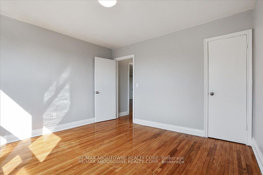 1031 Churchill Avenue E 7 Property Photo 14
