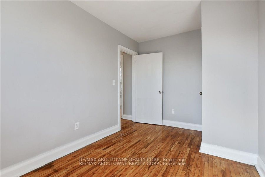 1031 Churchill Avenue E 7 Property Photo 16