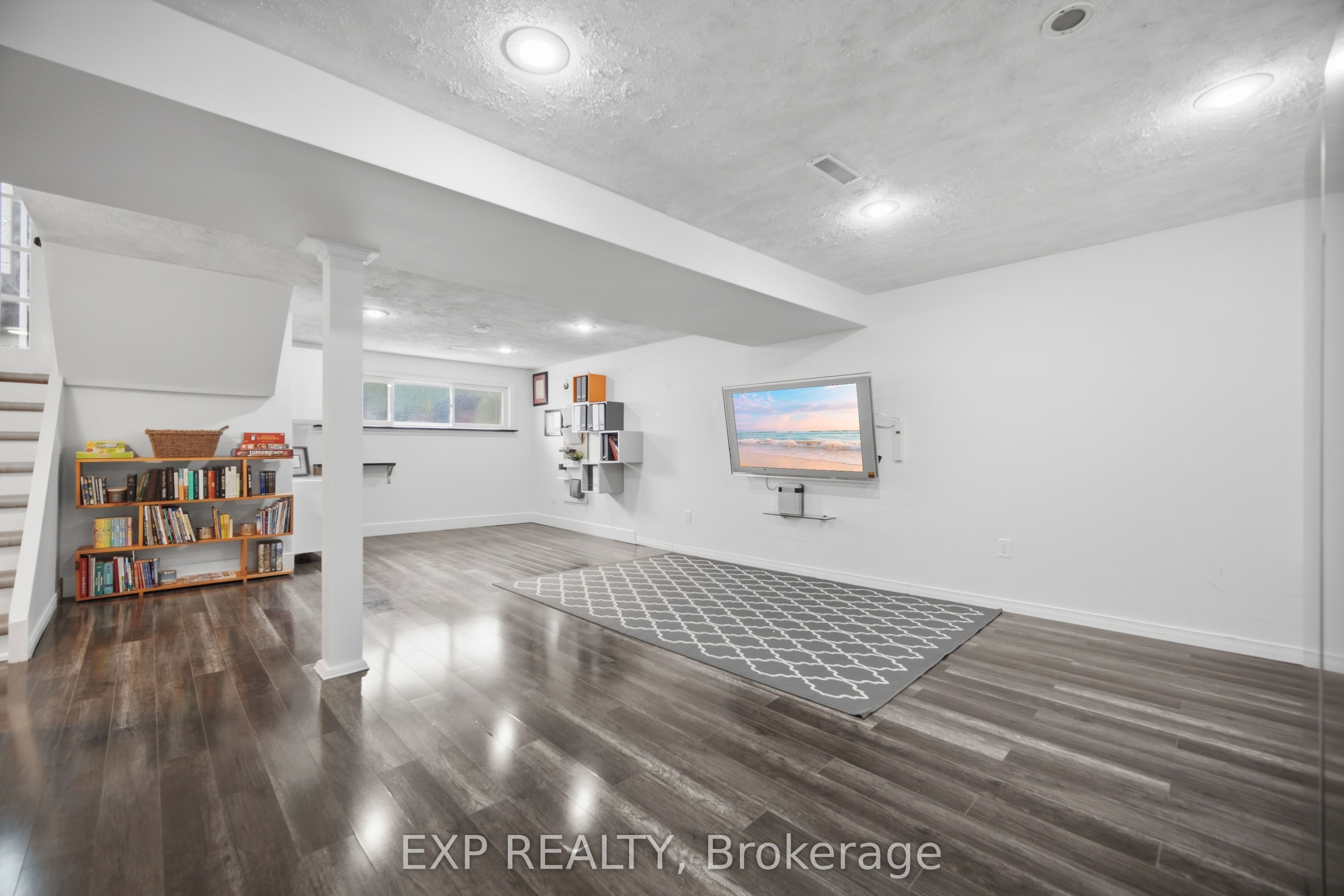 127 Acton Boulevard Property Photo 30