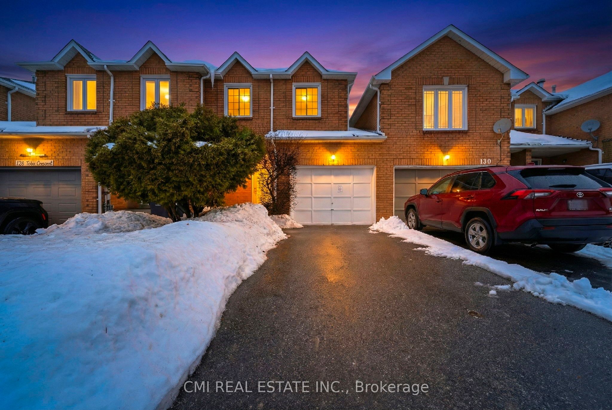 128 Toba Crescent Property Photo 1