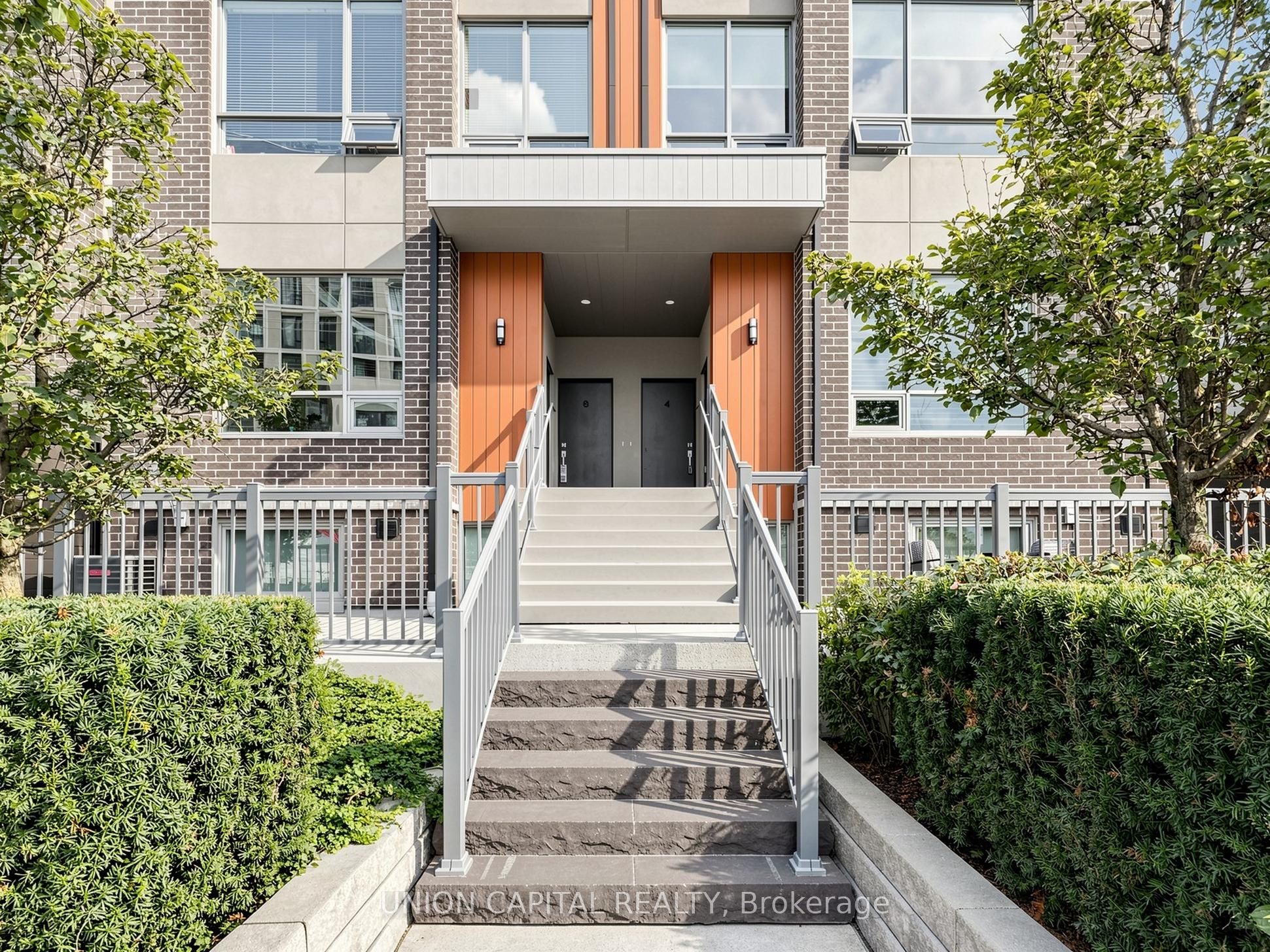1238 Cawthra Road 4 Property Photo 4