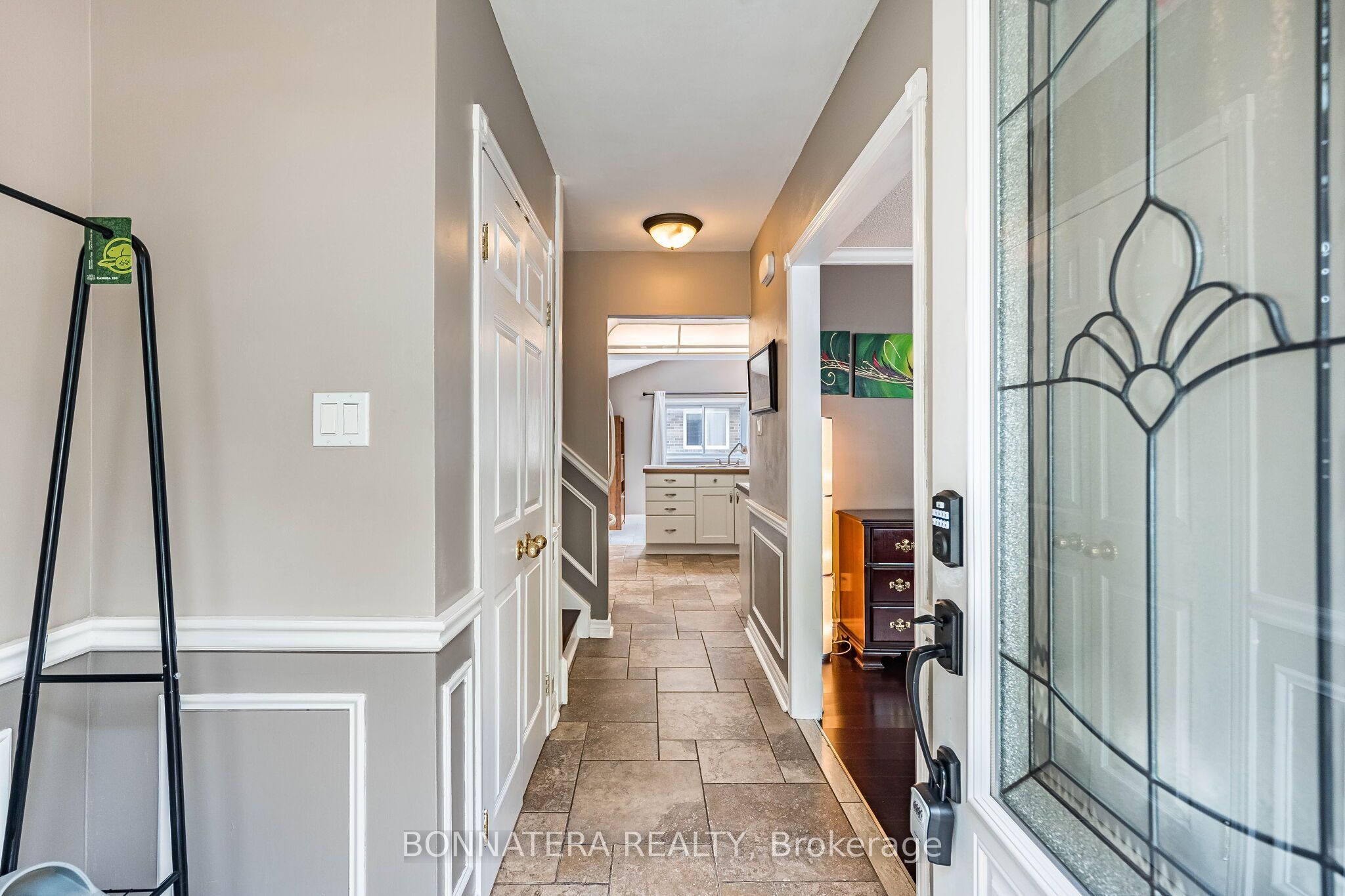 1324 Aldridge Crescent Property Photo 3