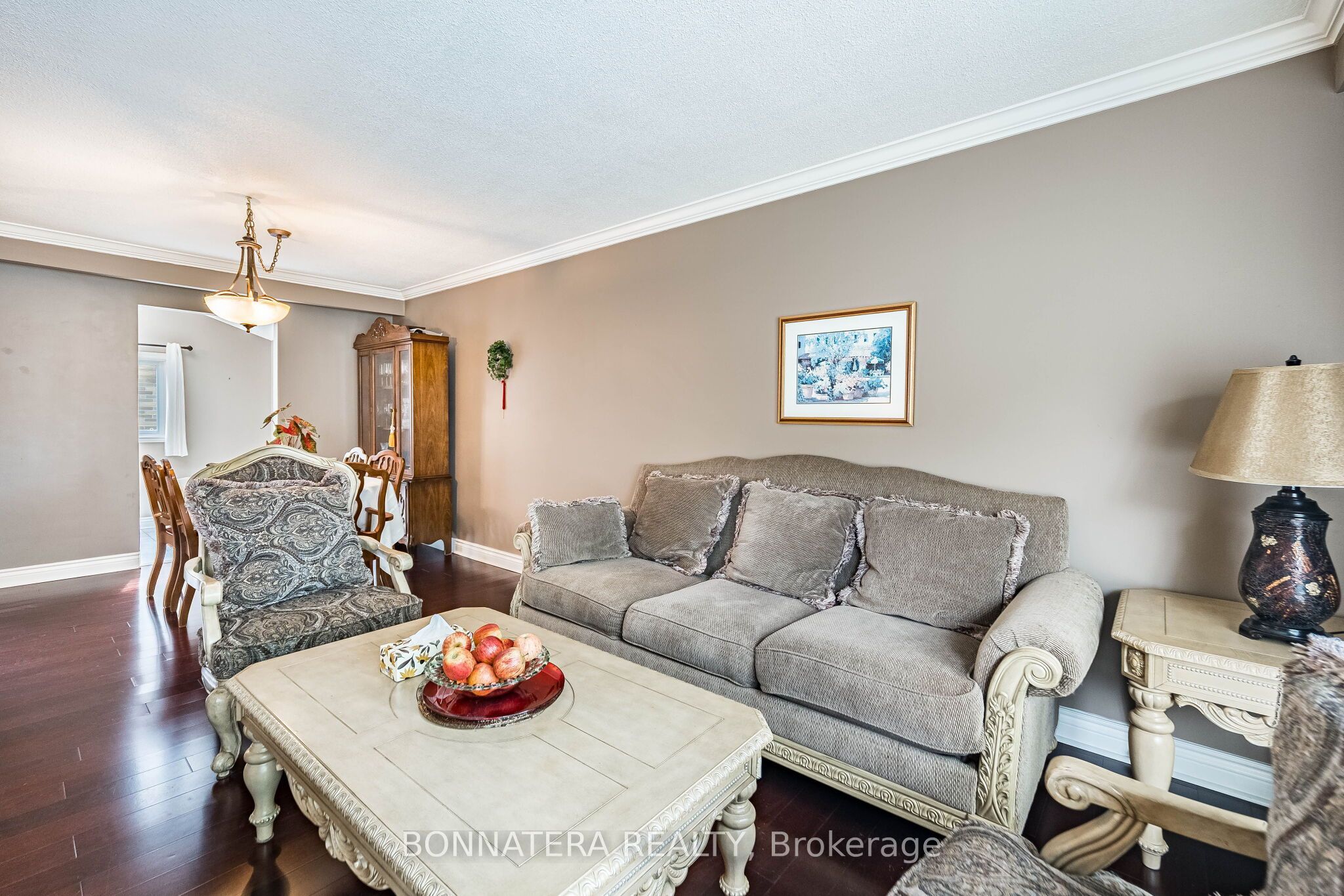 1324 Aldridge Crescent Property Photo 9