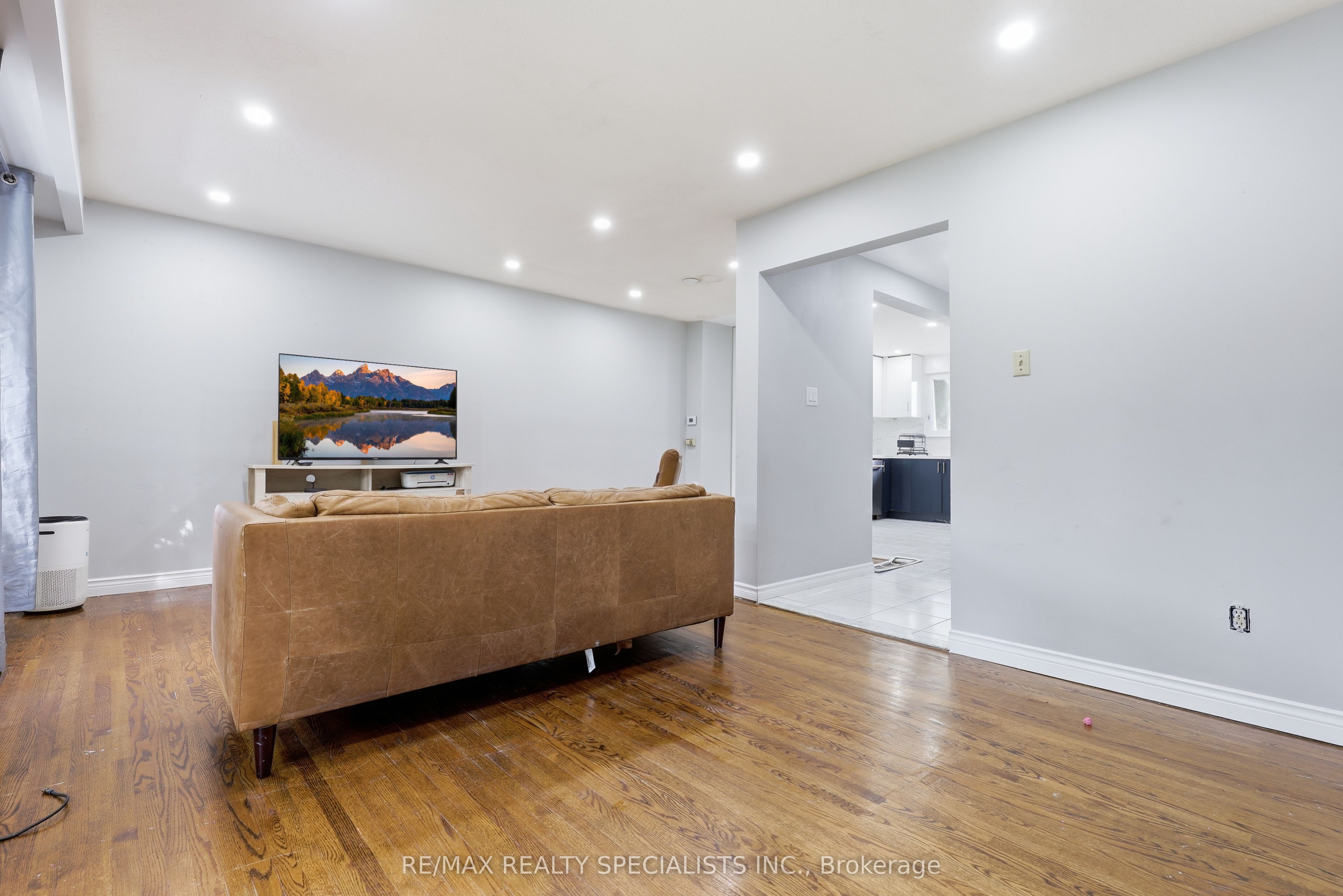7259 Sills Road Property Photo 9