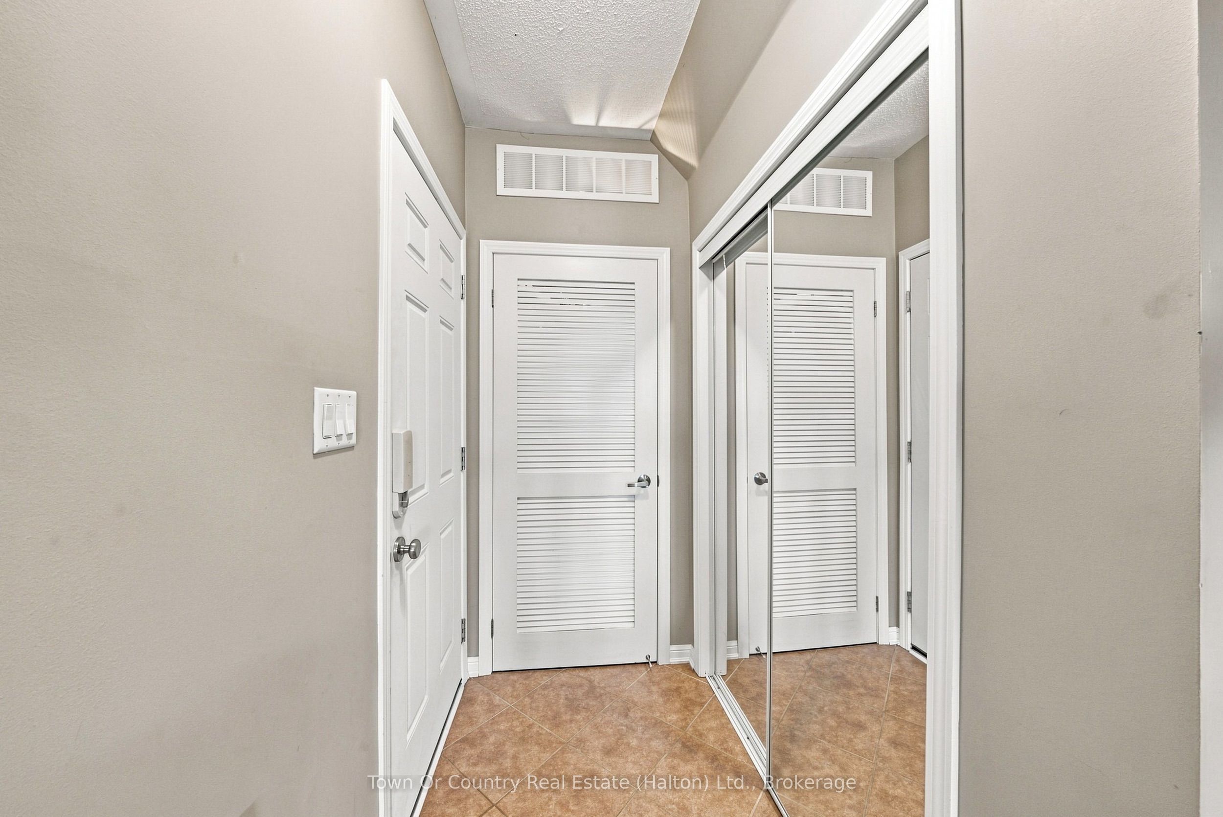 641 Speyer Circle Property Photo 7
