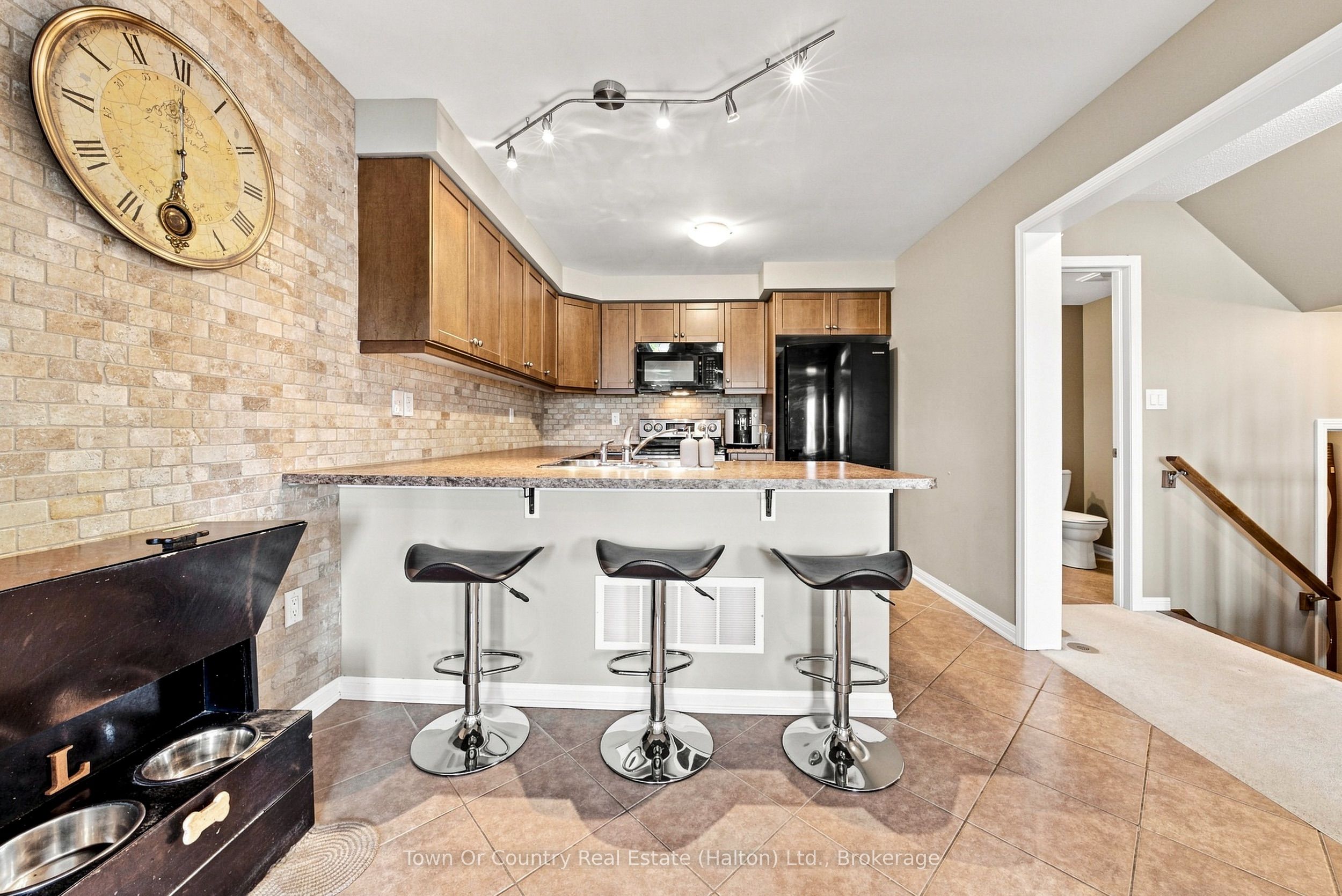 641 Speyer Circle Property Photo 8