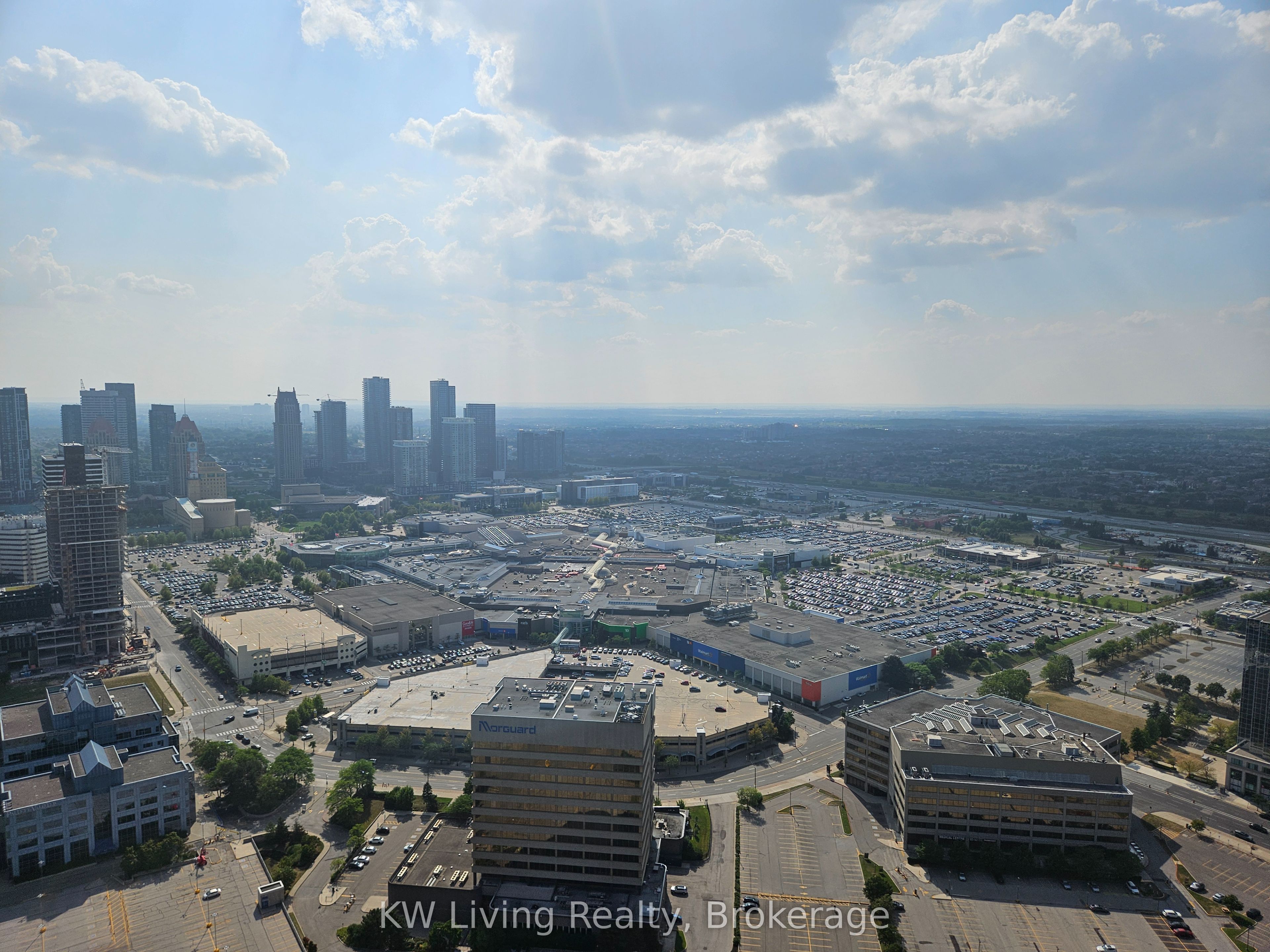 60 Absolute Avenue 4804 Property Photo 10