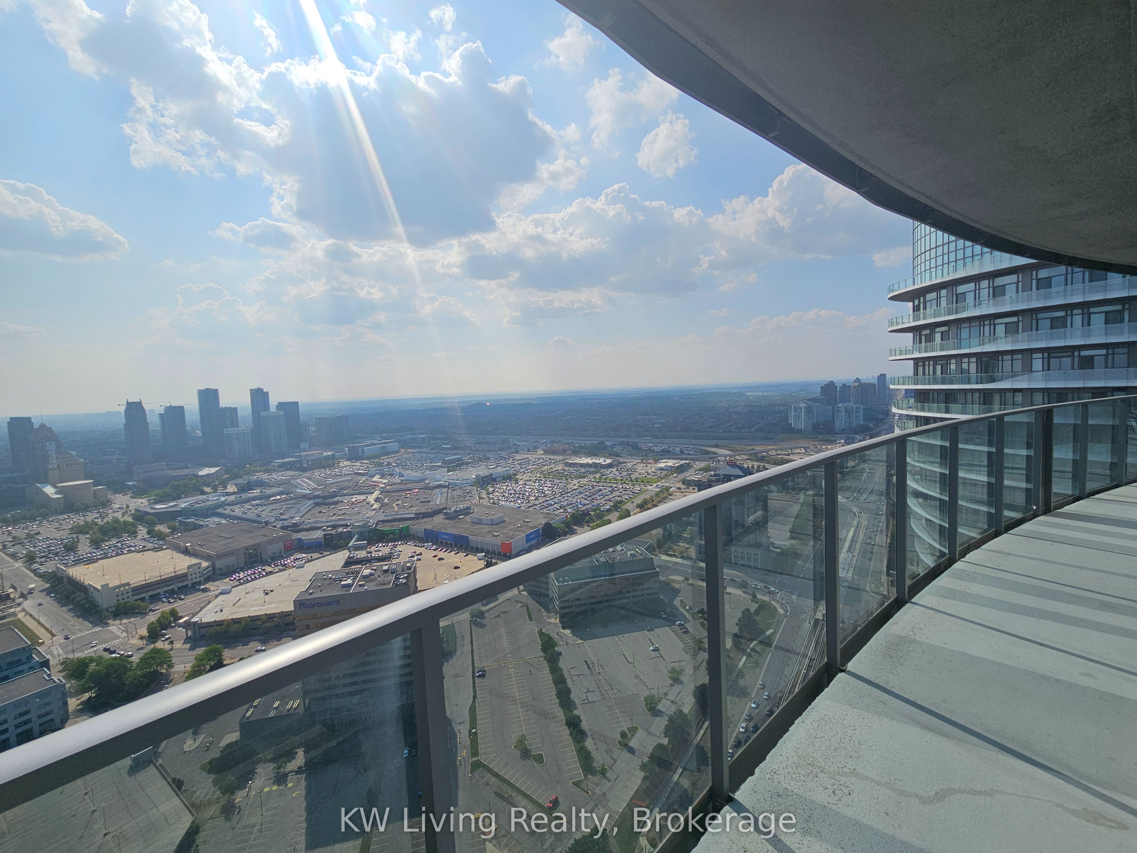 60 Absolute Avenue 4804 Property Photo 11