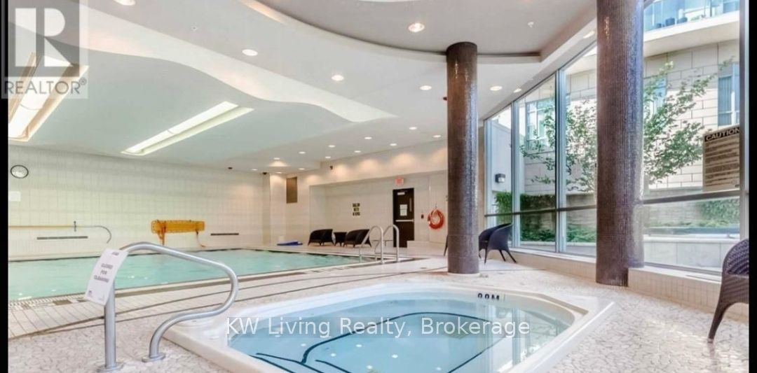 60 Absolute Avenue 4804 Property Photo 17