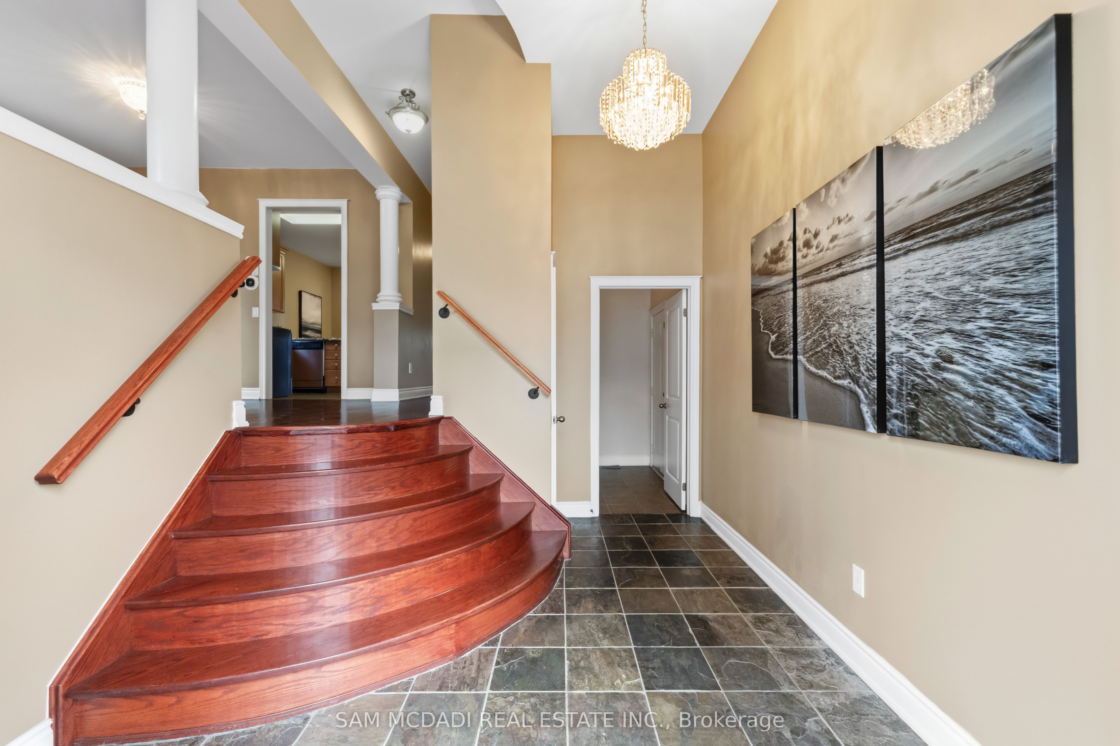 15 Eaglesprings Crescent Property Photo 5