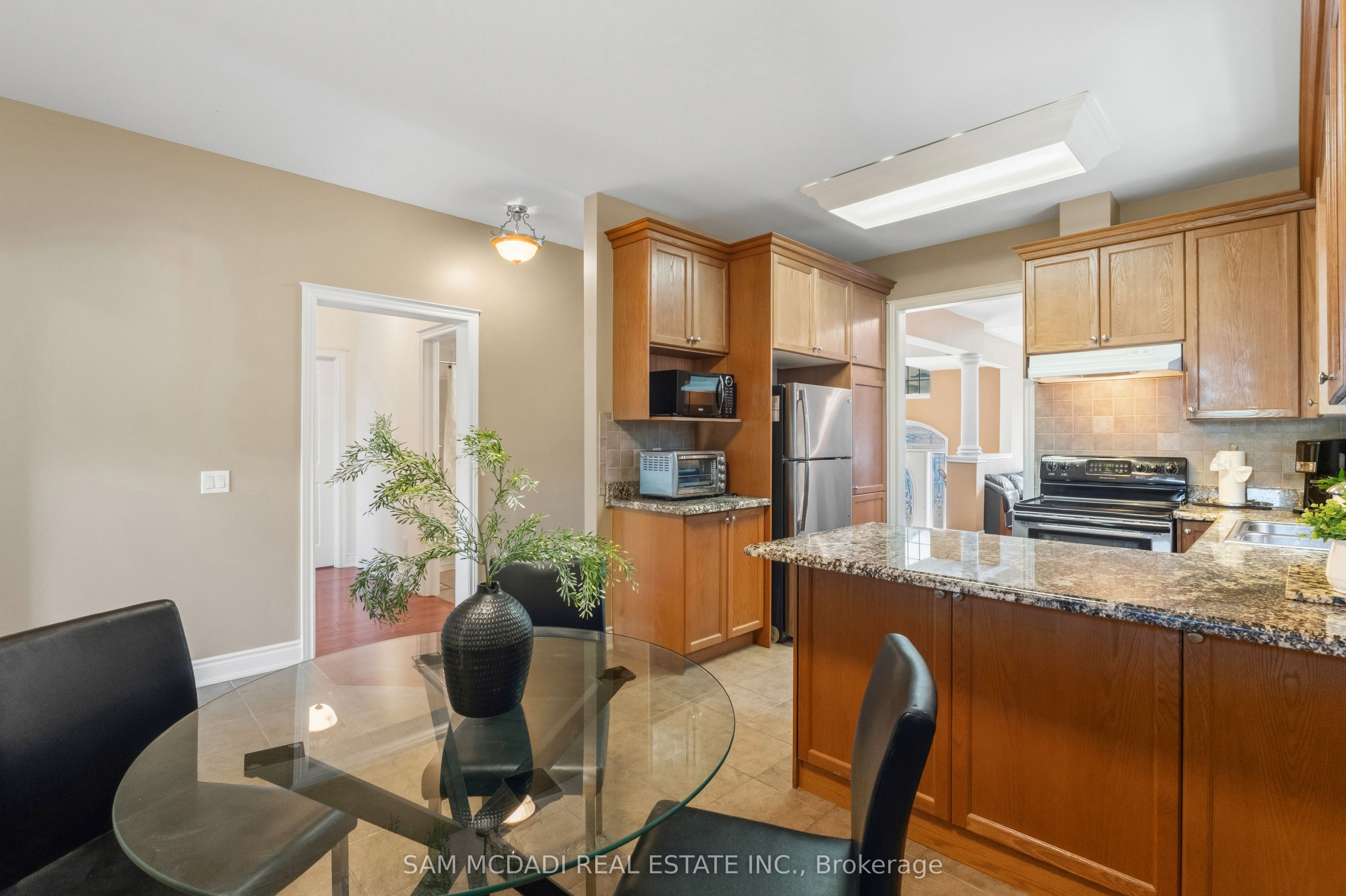 15 Eaglesprings Crescent Property Photo 13