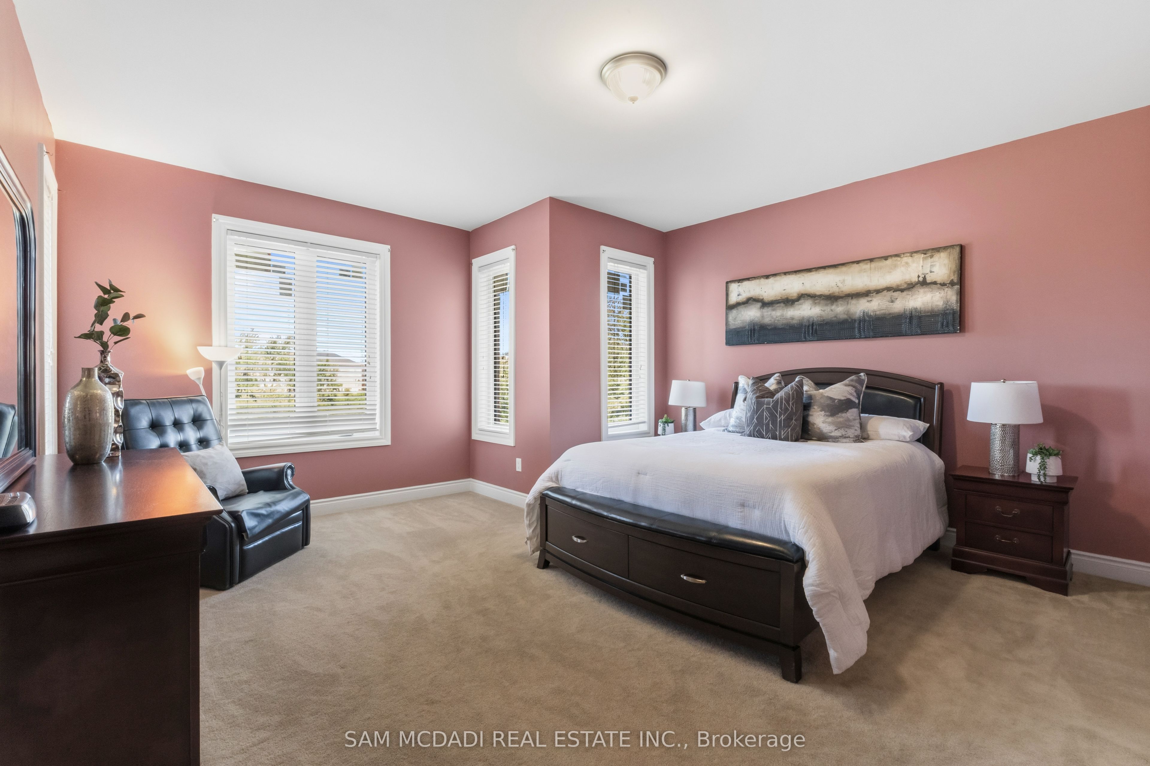 15 Eaglesprings Crescent Property Photo 14