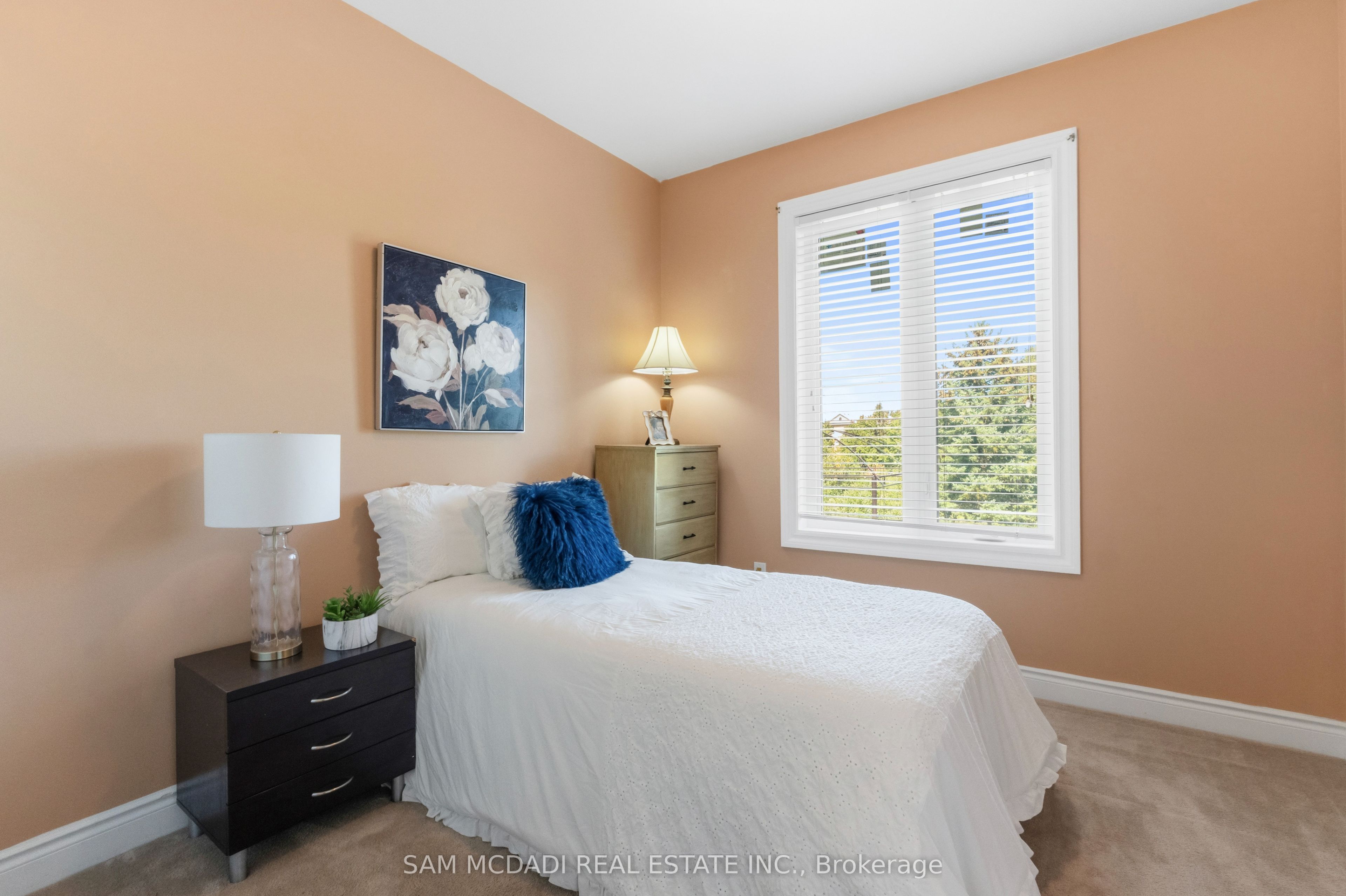 15 Eaglesprings Crescent Property Photo 20