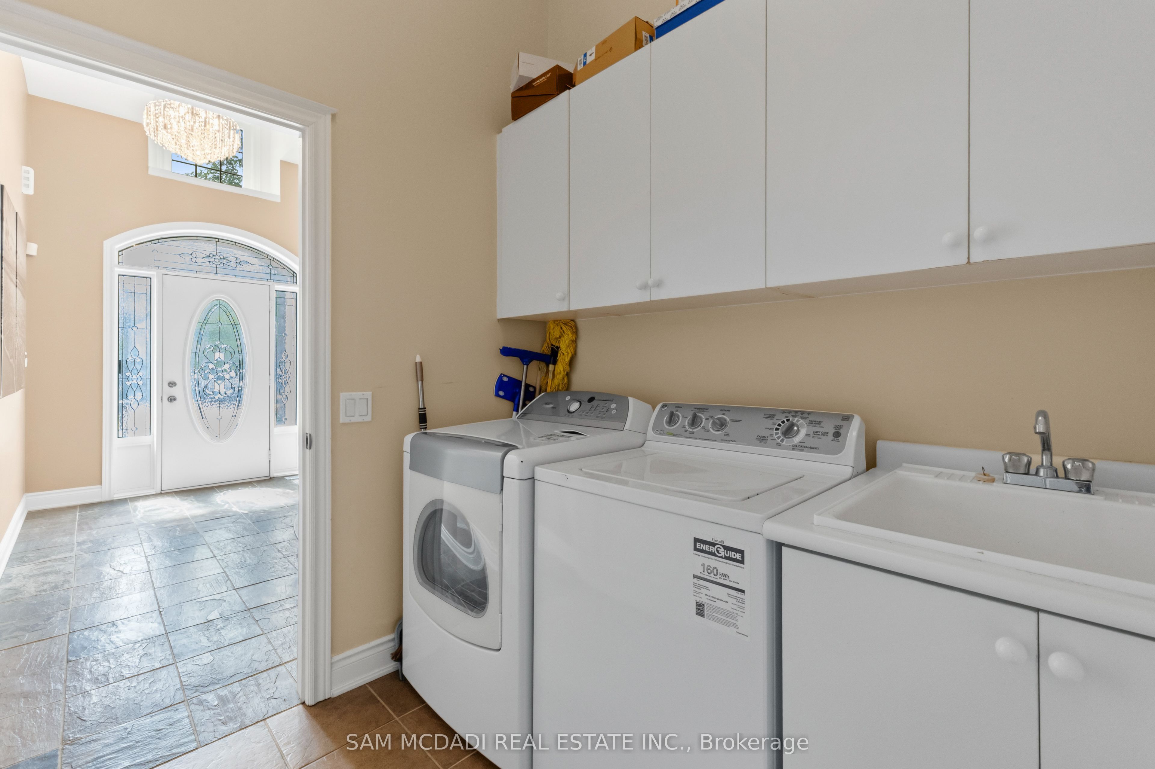 15 Eaglesprings Crescent Property Photo 24