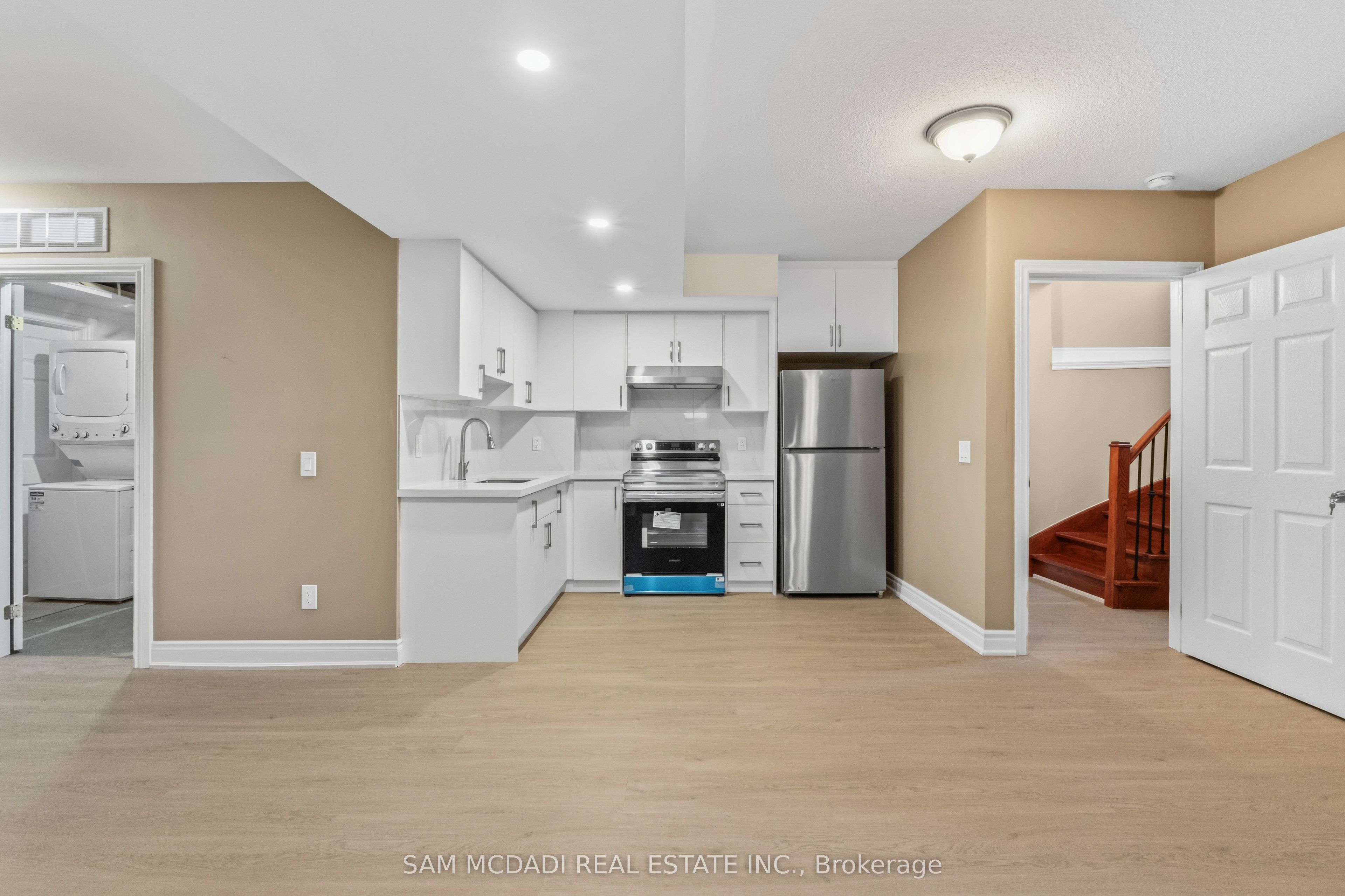 15 Eaglesprings Crescent Property Photo 29