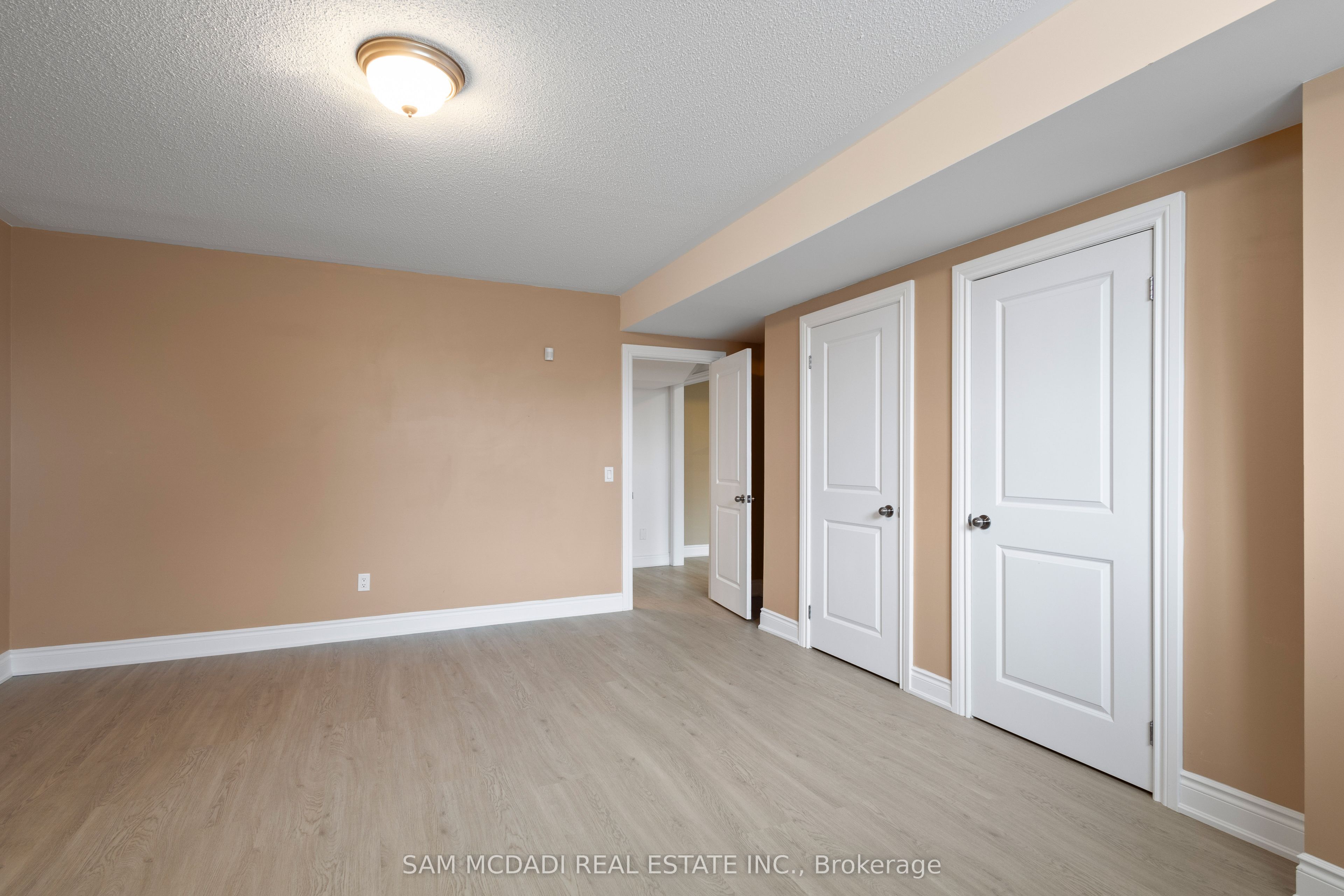 15 Eaglesprings Crescent Property Photo 38