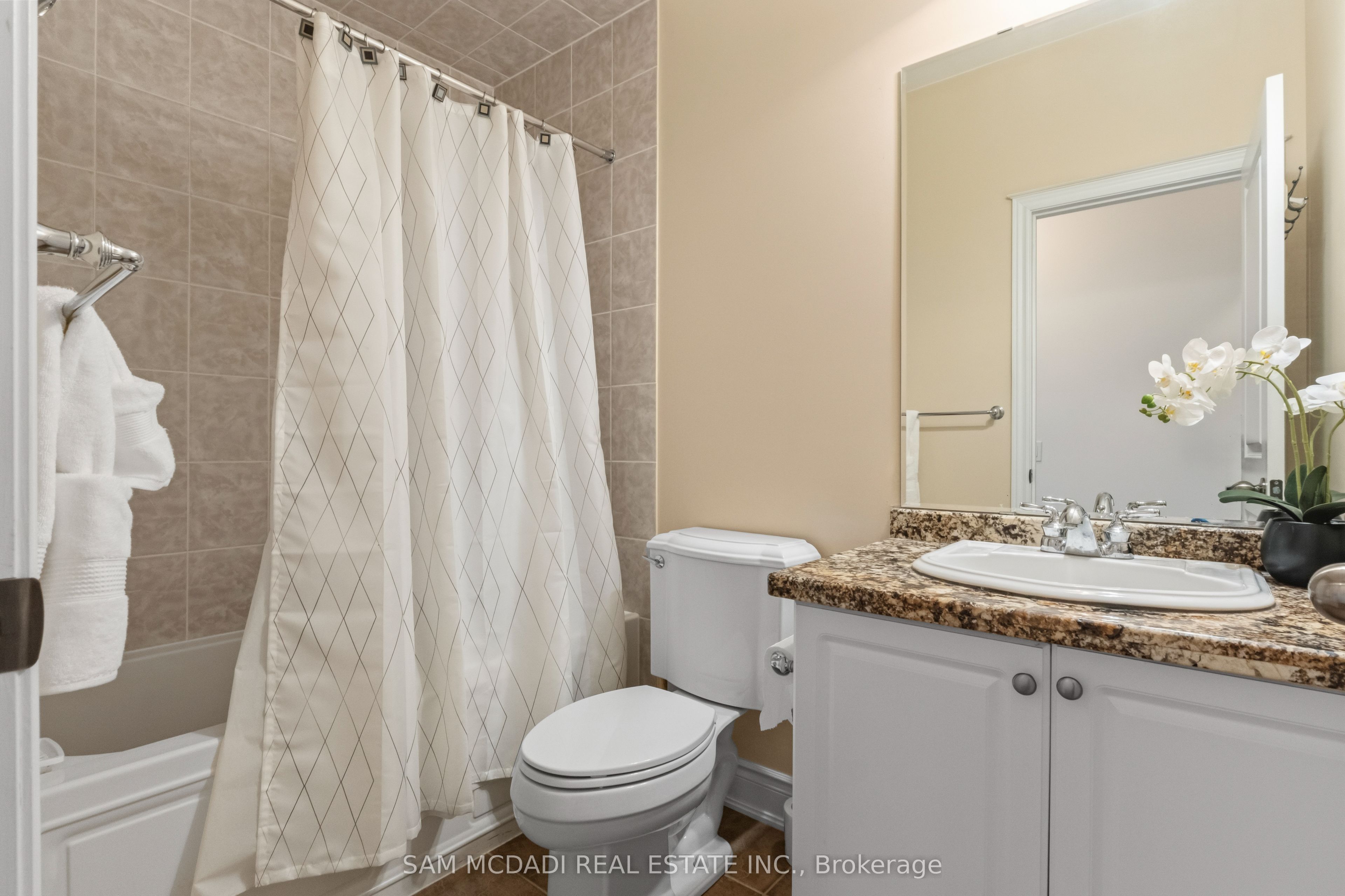 15 Eaglesprings Crescent Property Photo 41