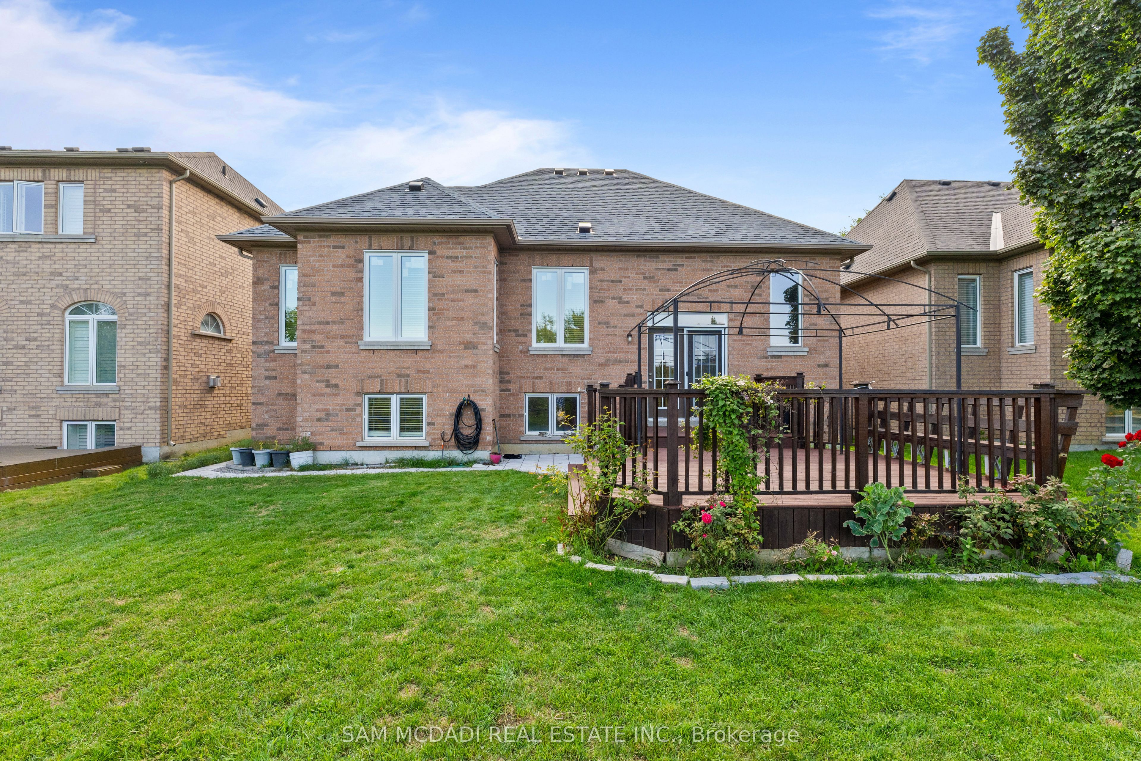 15 Eaglesprings Crescent Property Photo 42