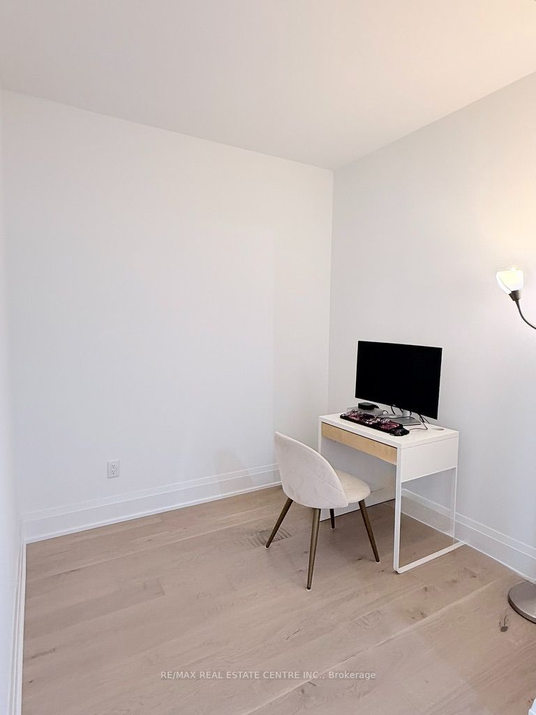 21 Park Street E 1507 Property Photo 29
